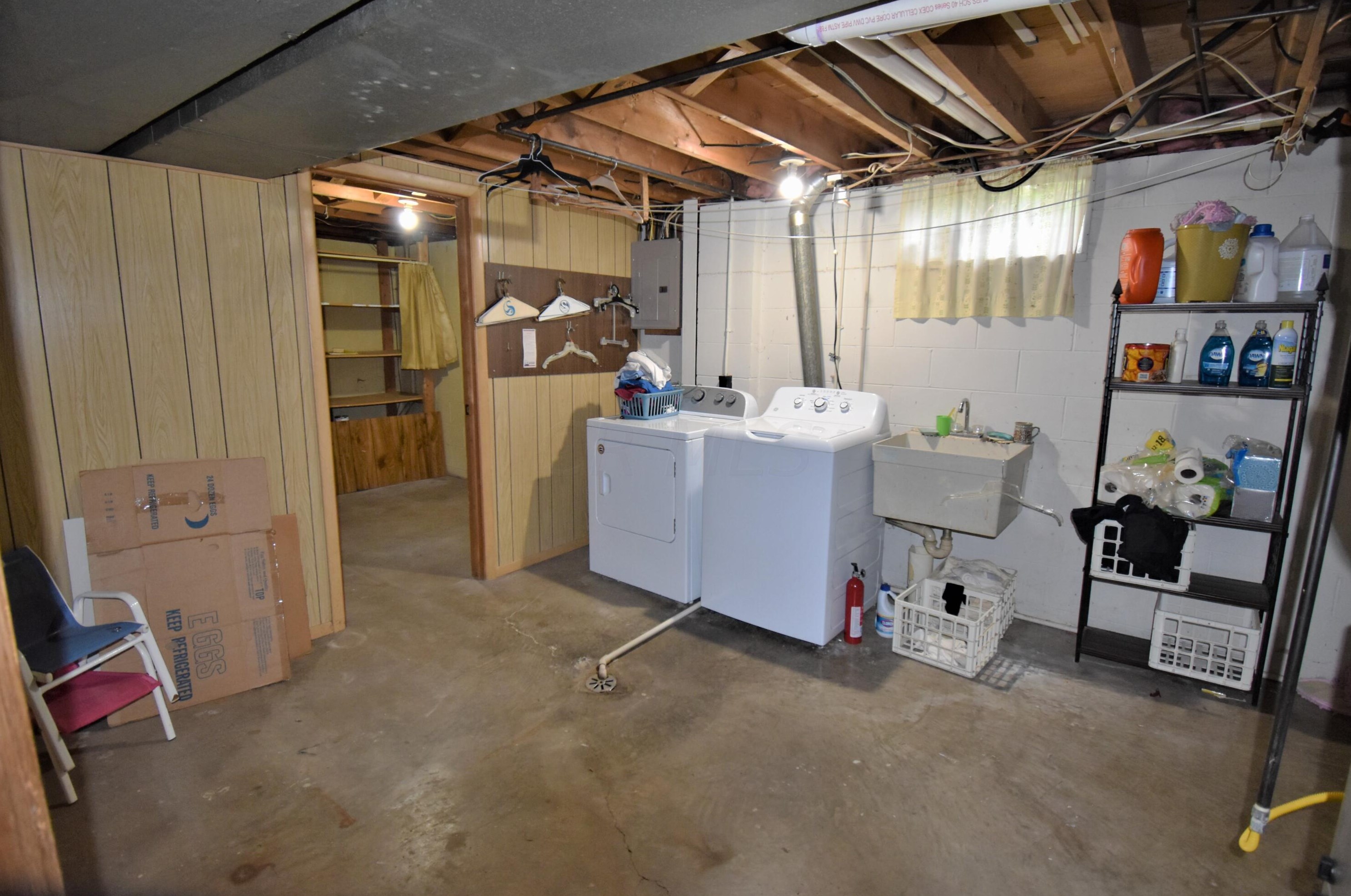 3414 Graystone, Columbus OH 43232-6135 exterior