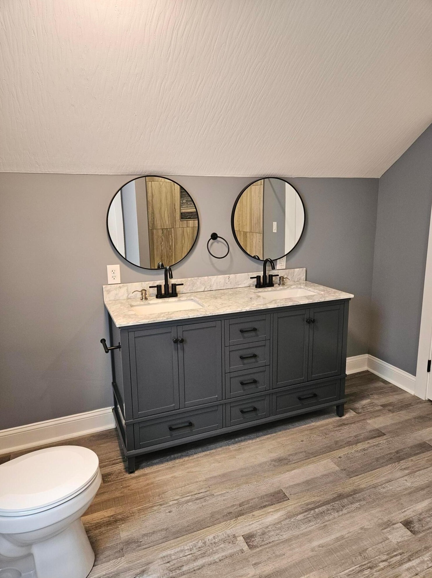 1280 Marquette Dr, Lancaster OH 43130-8881 exterior