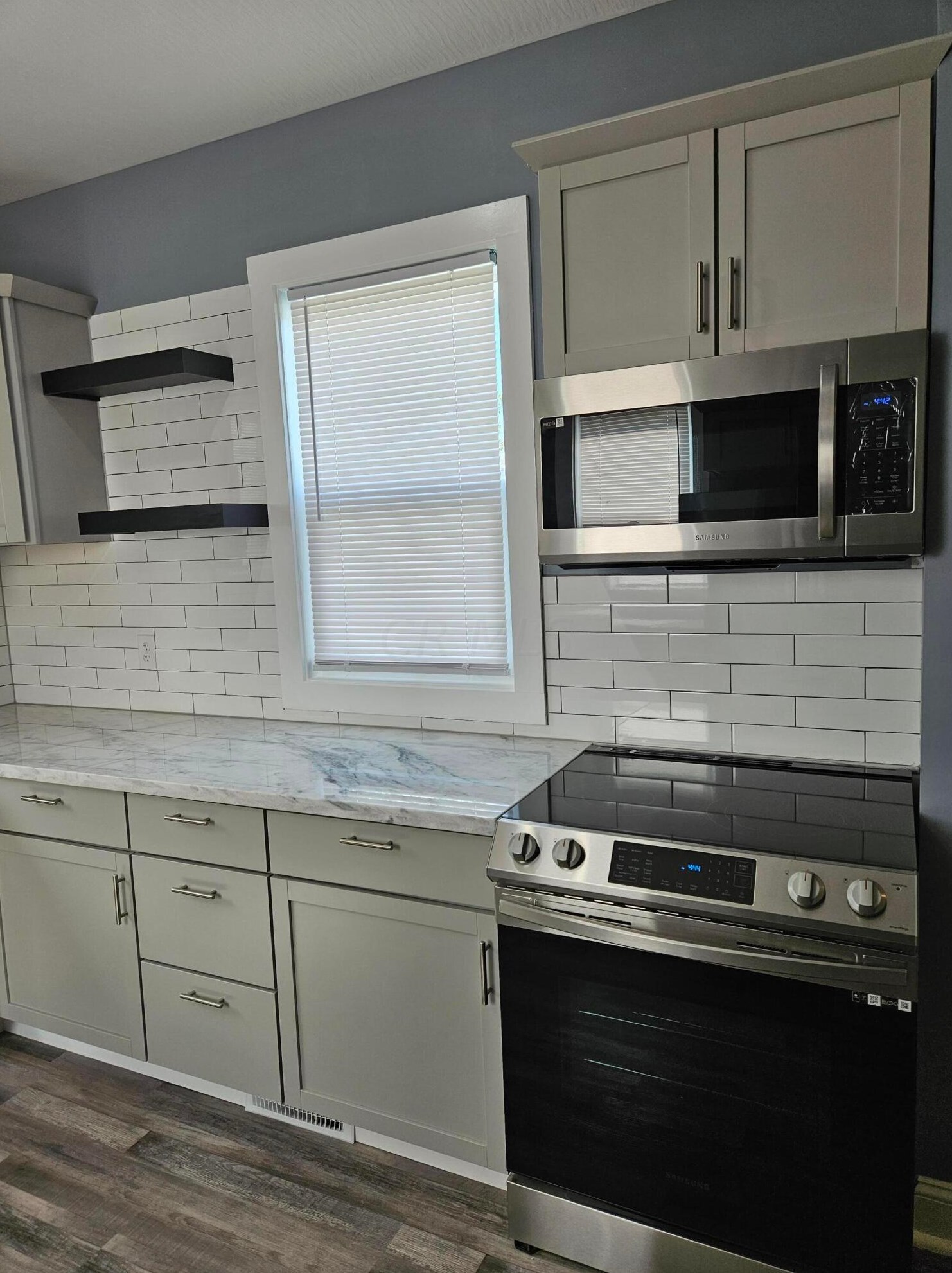 1280 Marquette Dr, Lancaster OH 43130-8881 exterior