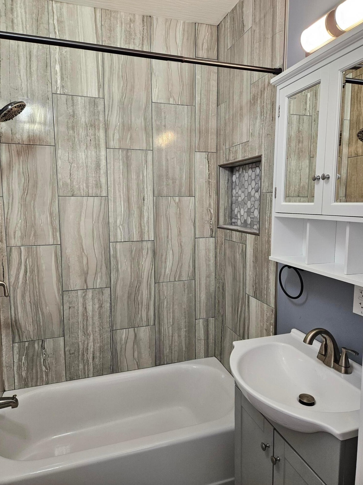 1280 Marquette Dr, Lancaster OH 43130-8881 exterior