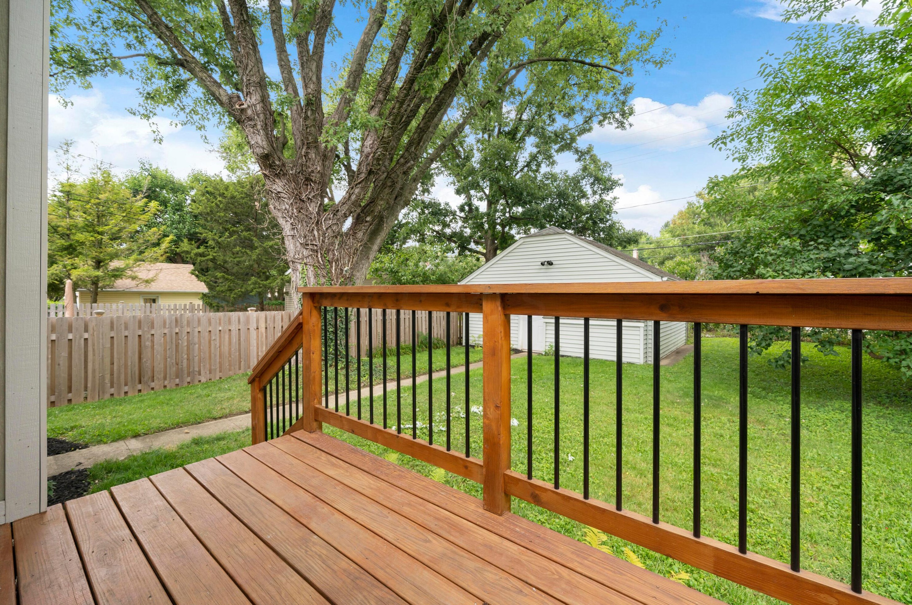 578 Milford Ave, Columbus OH 43202-1313 exterior