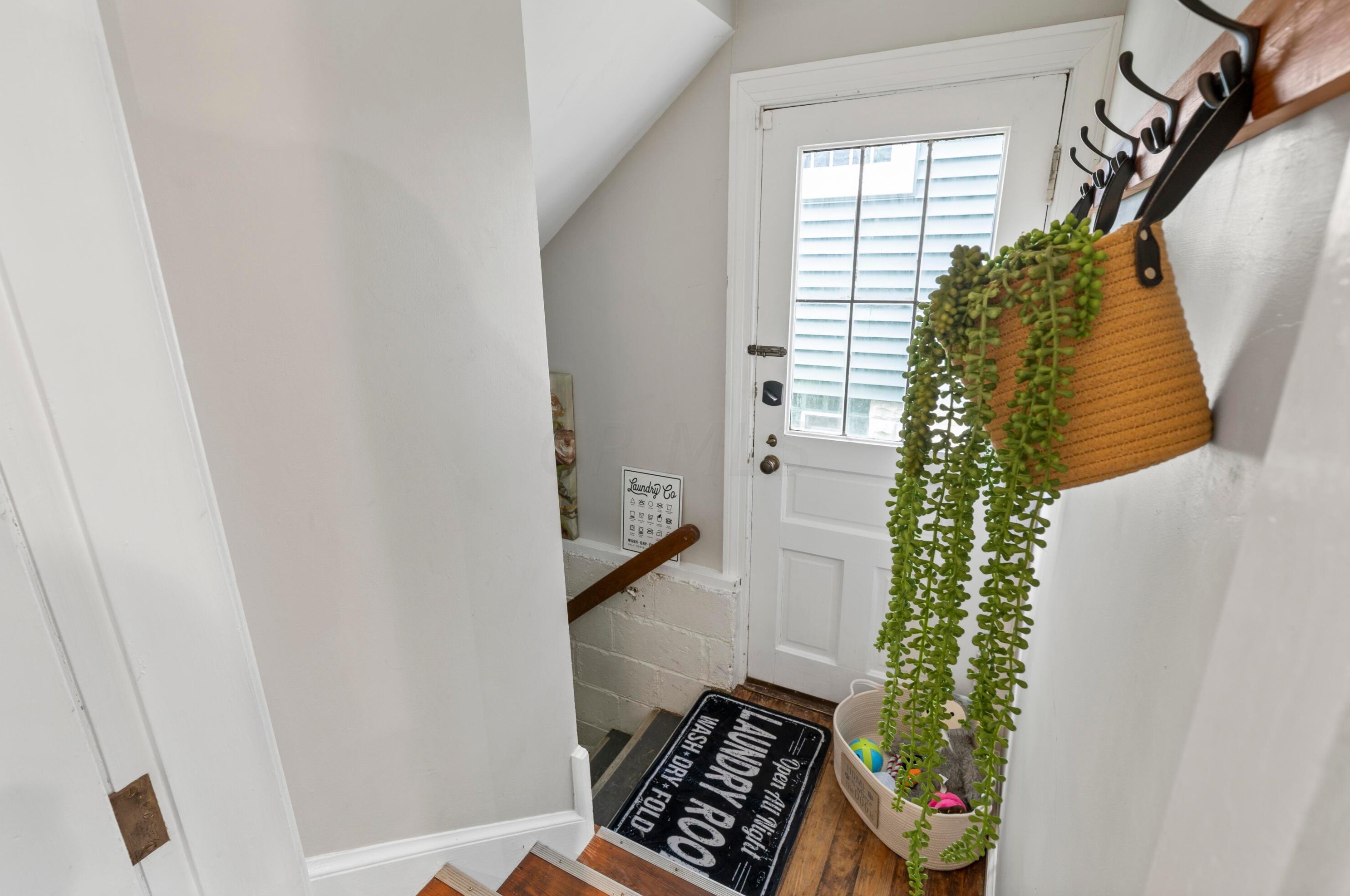 578 Milford Ave, Columbus OH 43202-1313 exterior