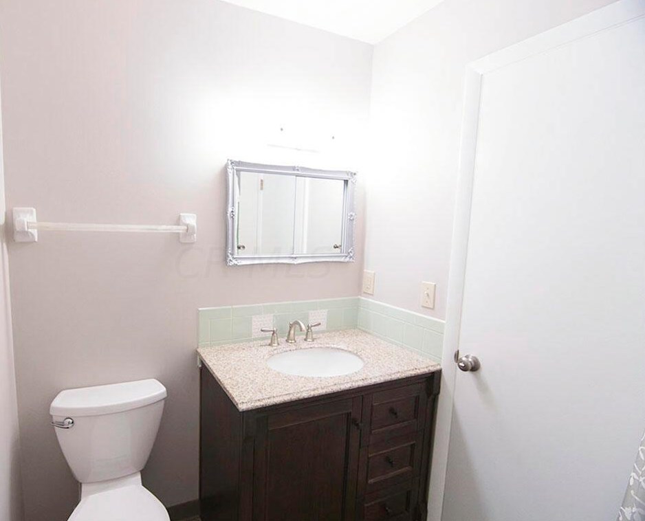 315 Rita Ct, Columbus OH 43213-1719 exterior