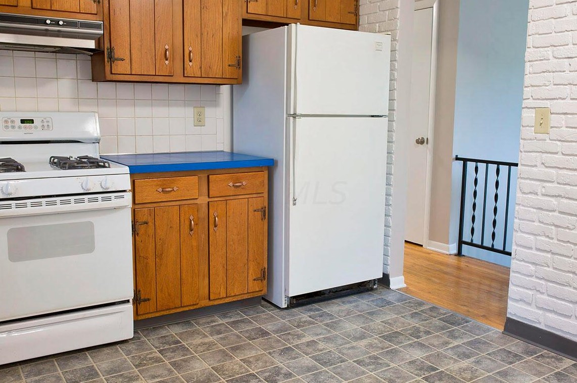 315 Rita Ct, Columbus OH 43213-1719 exterior