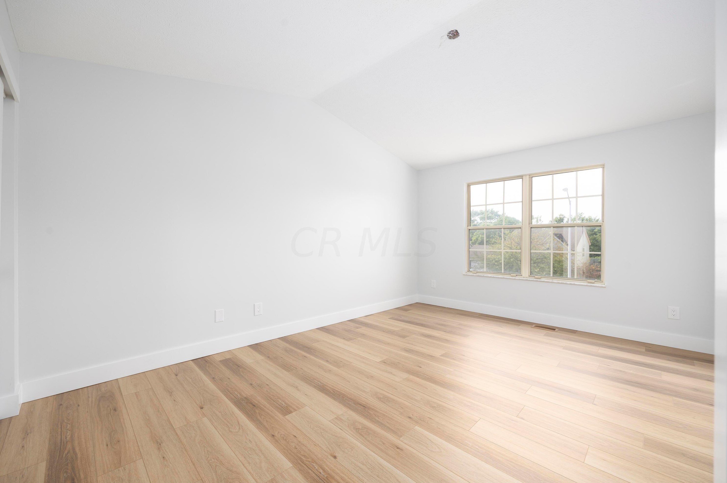 1040 Cypress Rdg Pl, Columbus OH 43228-6305 exterior