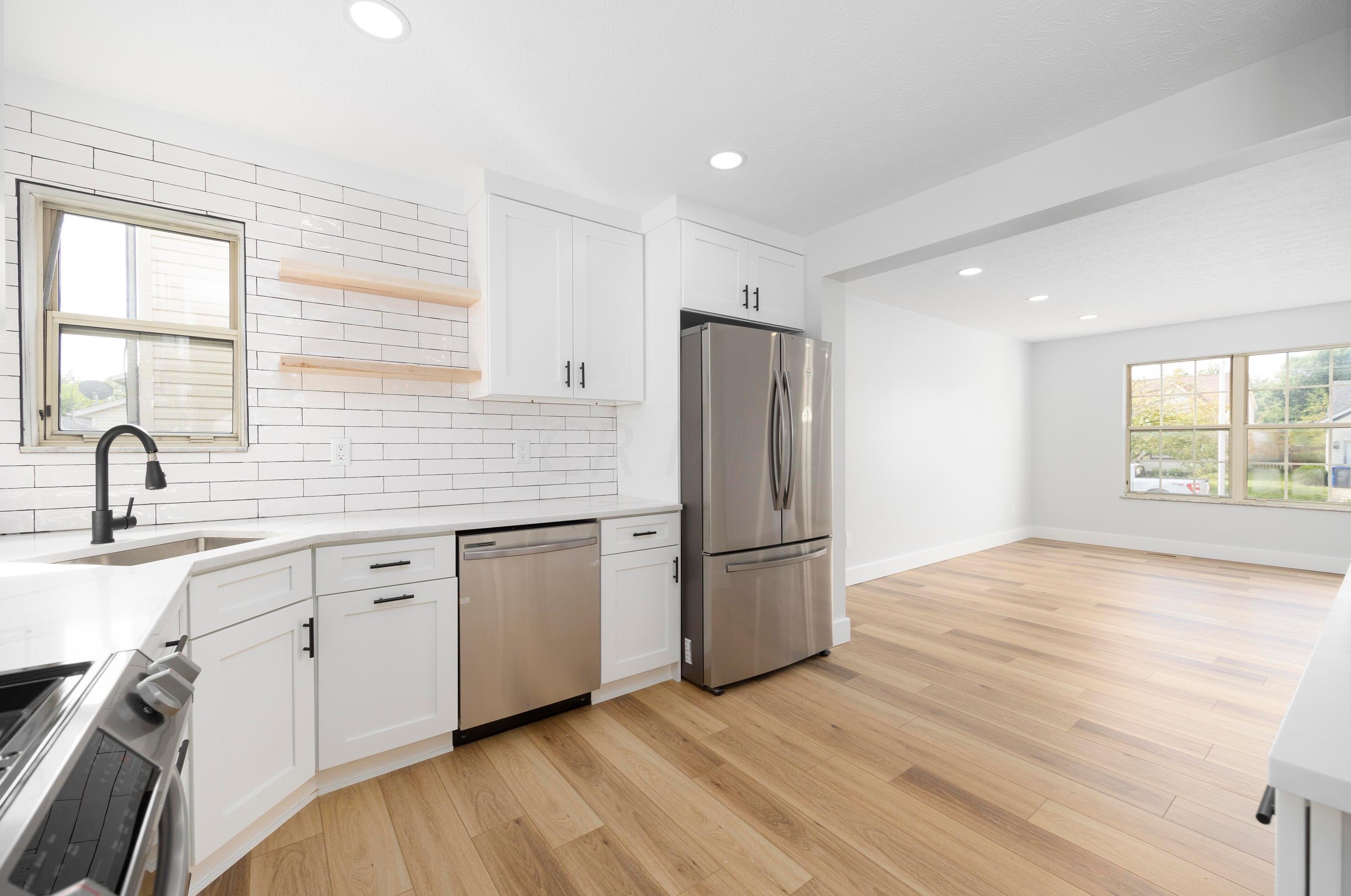 1040 Cypress Rdg Pl, Columbus OH 43228-6305 exterior