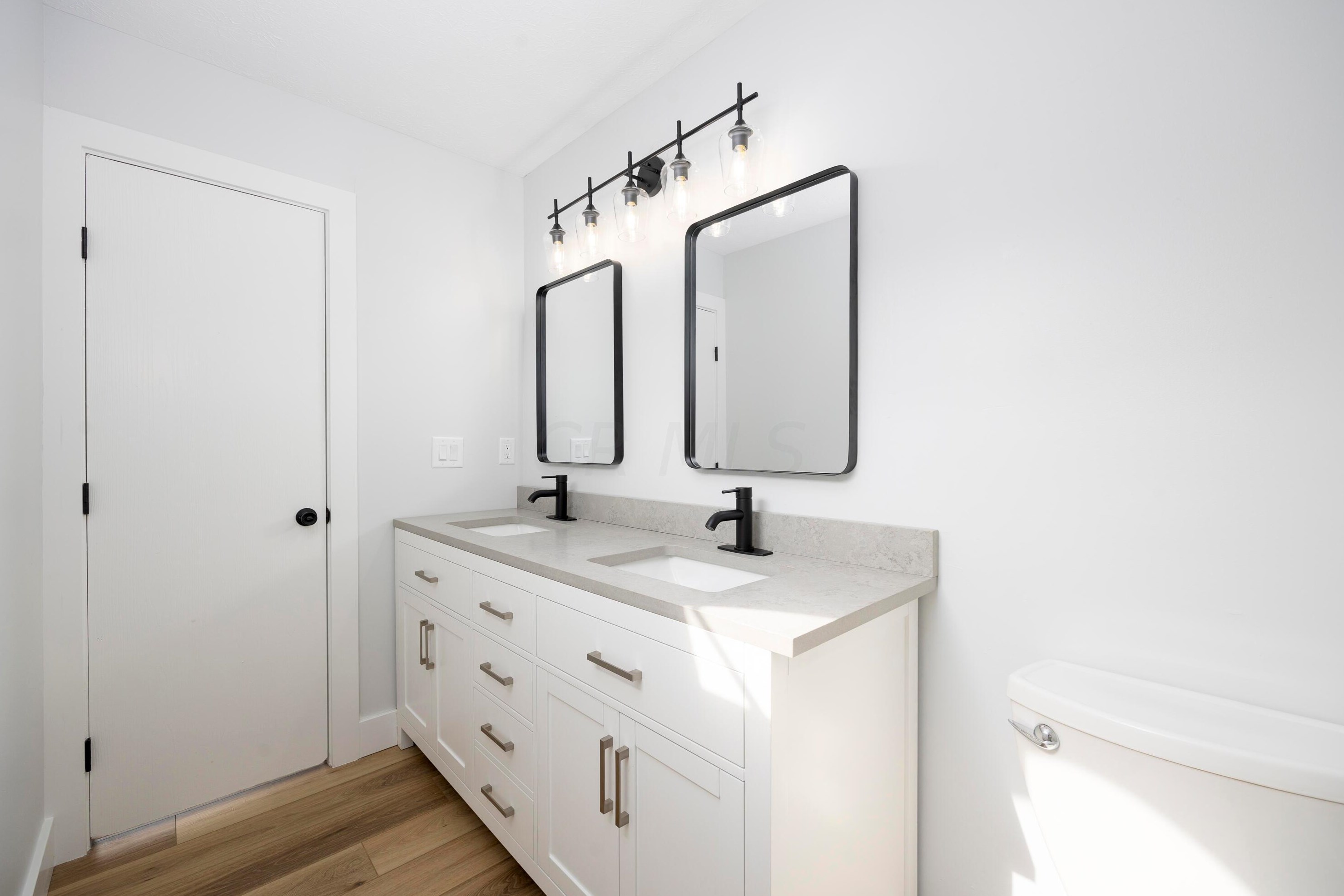 1040 Cypress Rdg Pl, Columbus OH 43228-6305 exterior