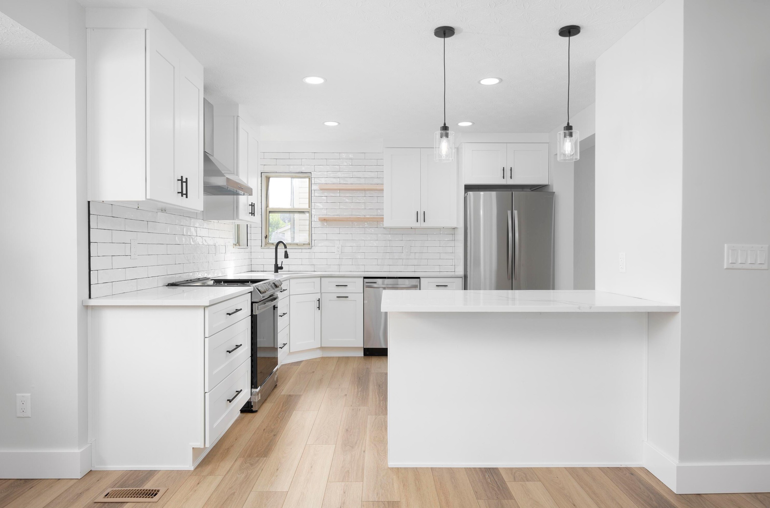 1040 Cypress Rdg Pl, Columbus OH 43228-6305 exterior