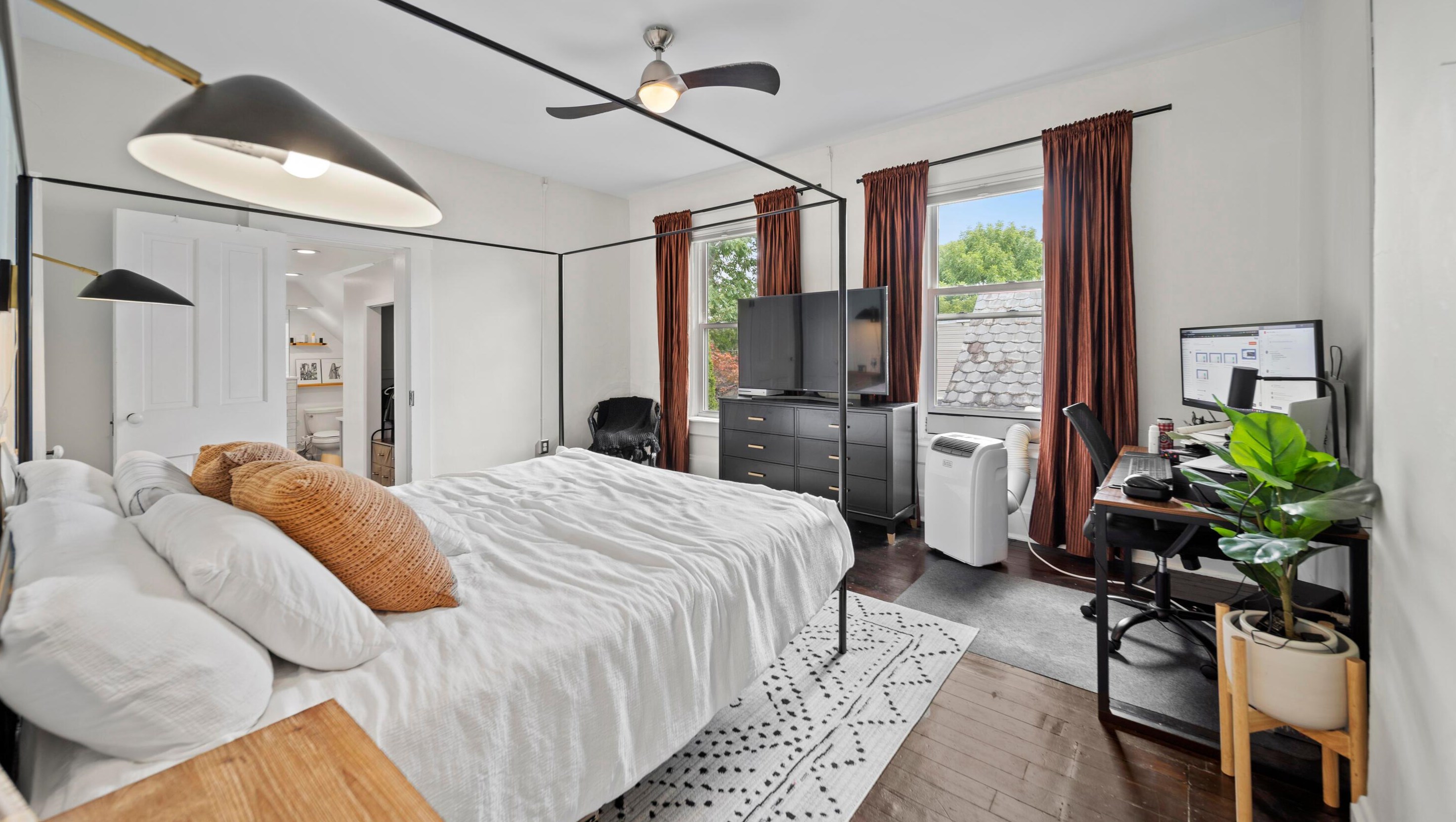 516 Forest St, Columbus OH  43206-2373 exterior