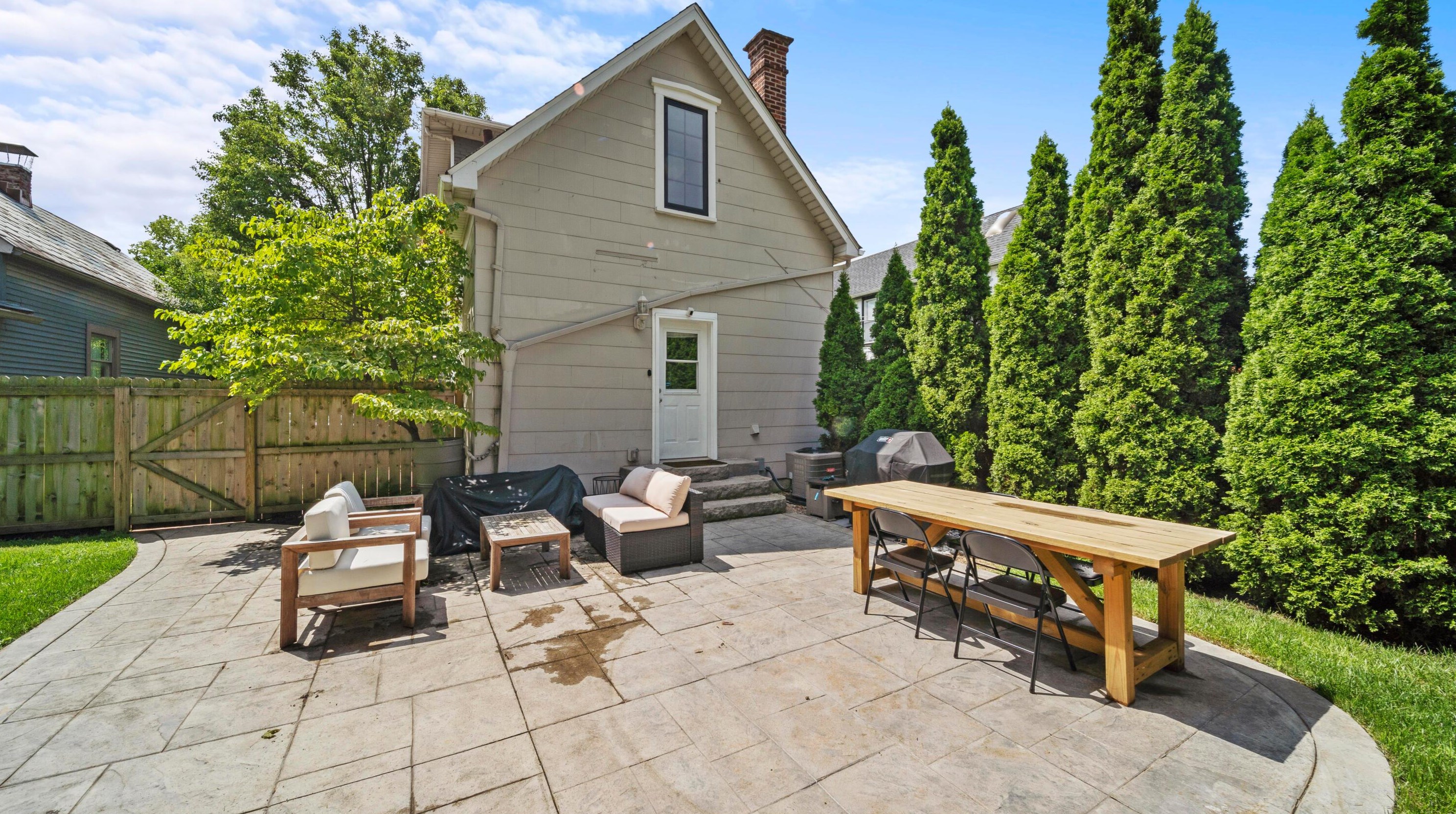 516 Forest St, Columbus OH  43206-2373 exterior