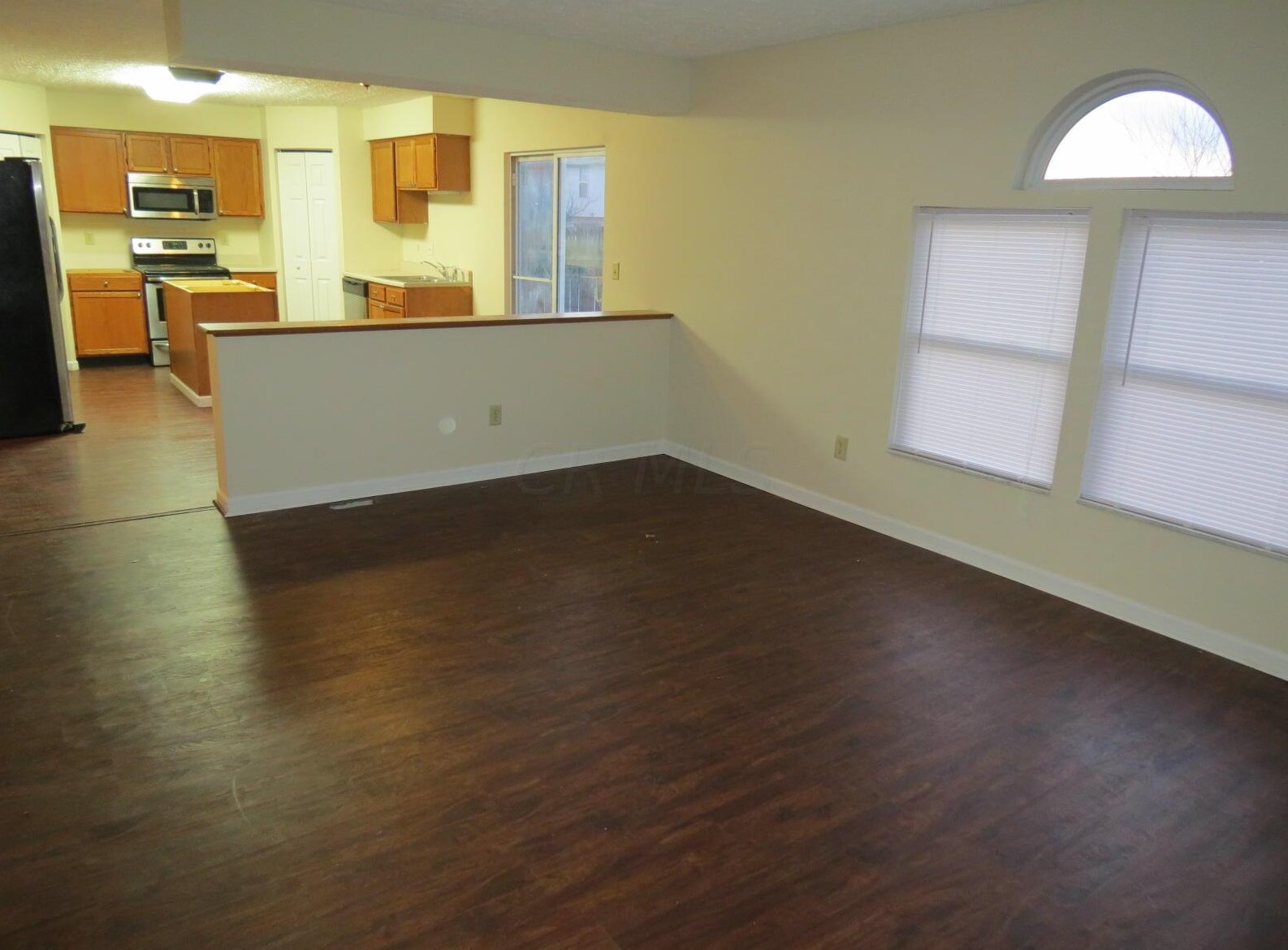 5885 Katelyn Ln, Cnl Wnchstr OH  43110-8688 exterior