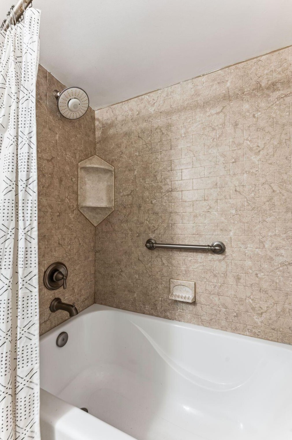 3048 Dorris Ave, Columbus OH 43202-1962 exterior