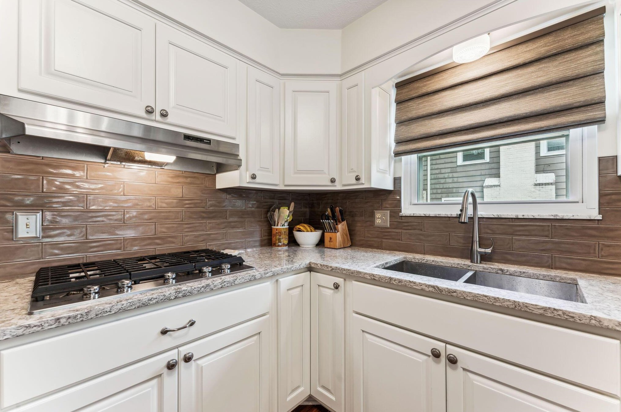 240 Eastmoor Blvd, Columbus OH  43209-2020 exterior