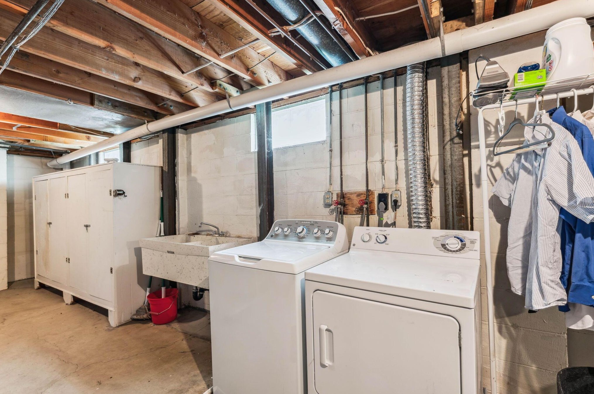 240 Eastmoor Blvd, Columbus OH  43209-2020 exterior