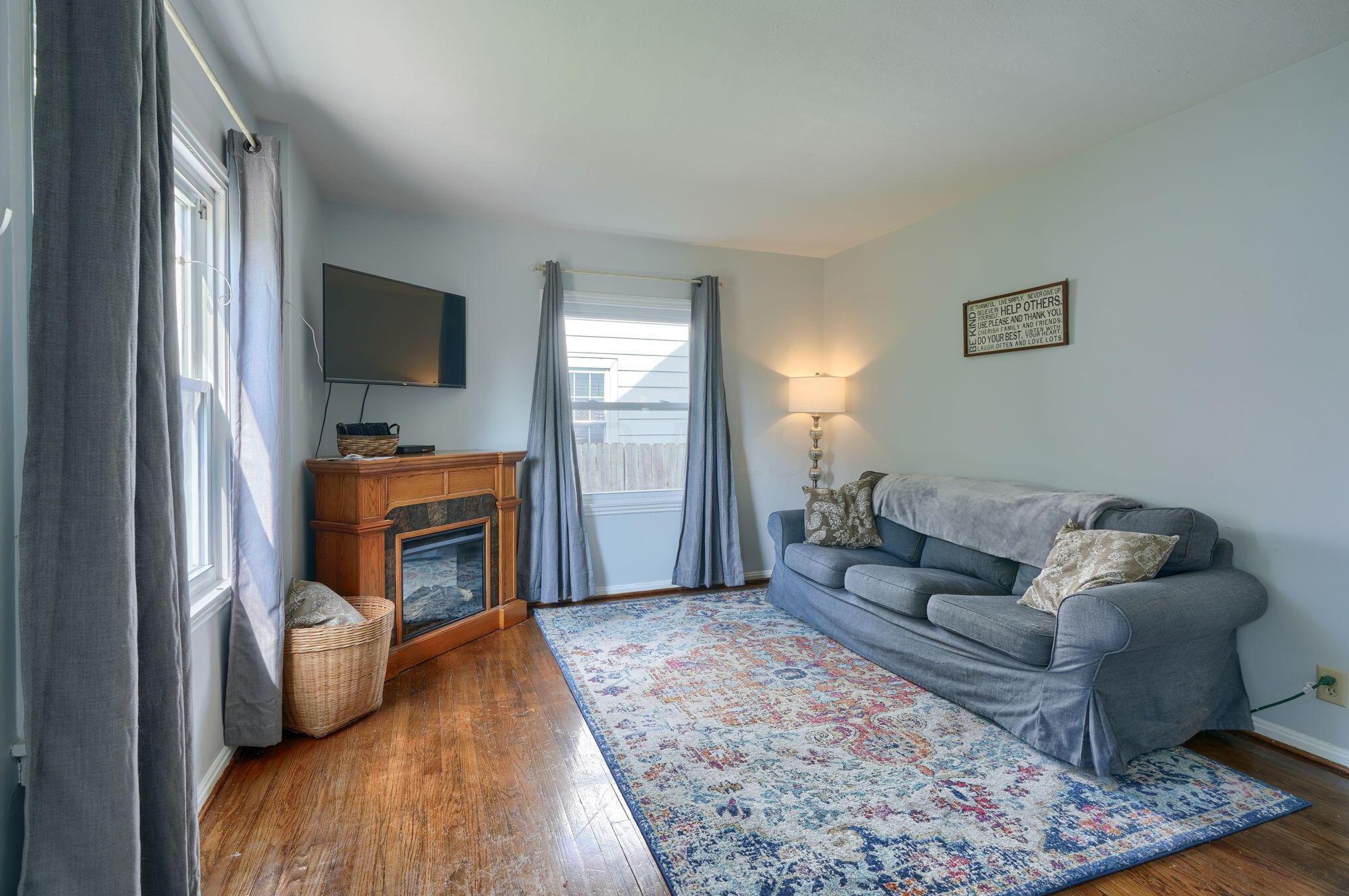 484 Jeffrey Pl, Columbus OH 43214-1702 exterior