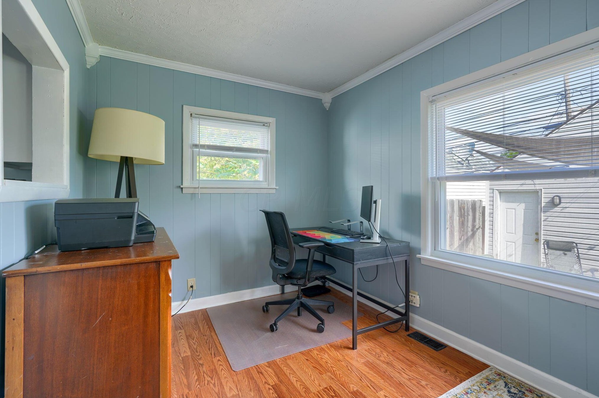 484 Jeffrey Pl, Columbus OH 43214-1702 exterior