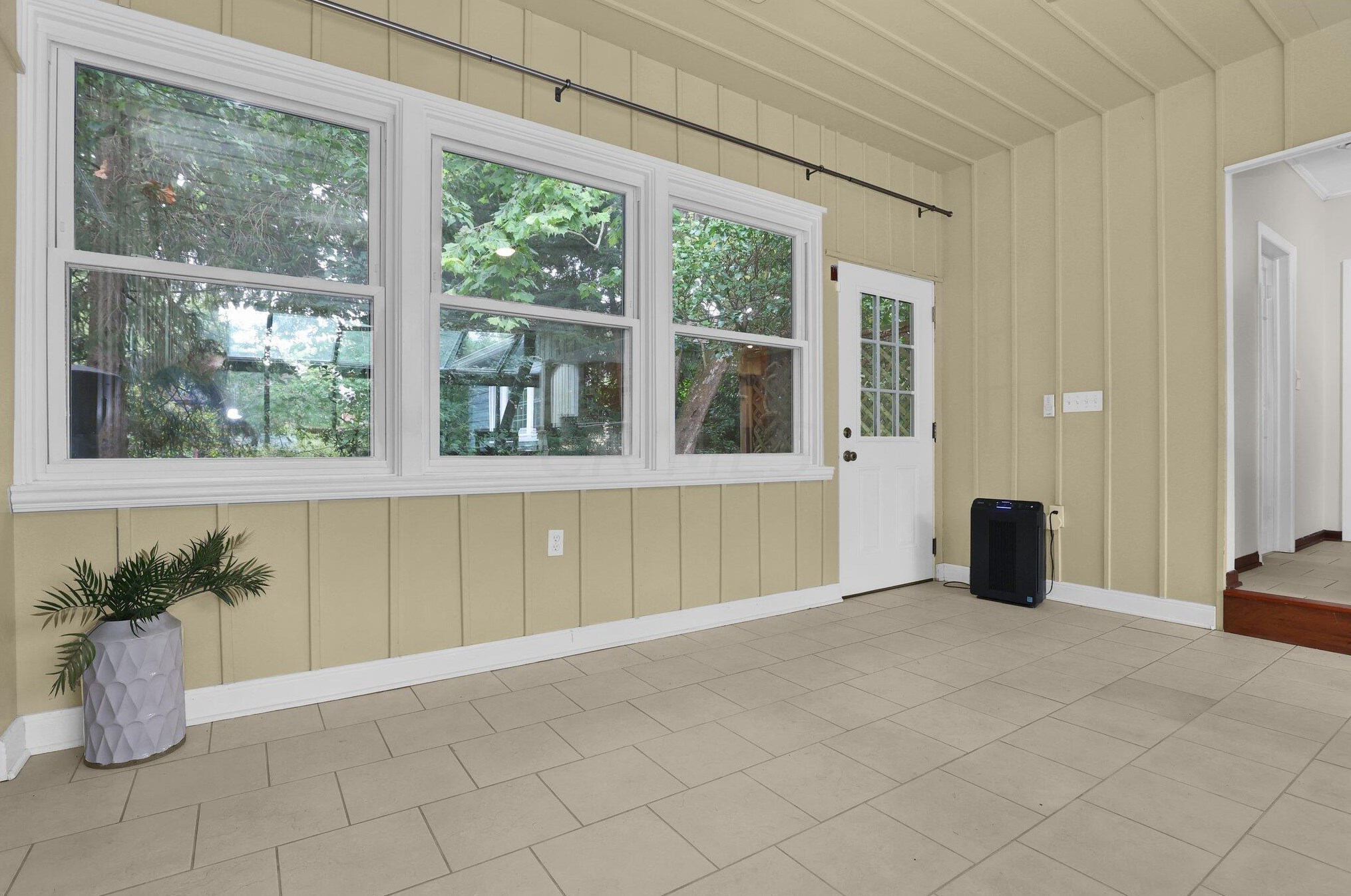 5920 Olentangy Blvd, Columbus OH  43085-3866 exterior