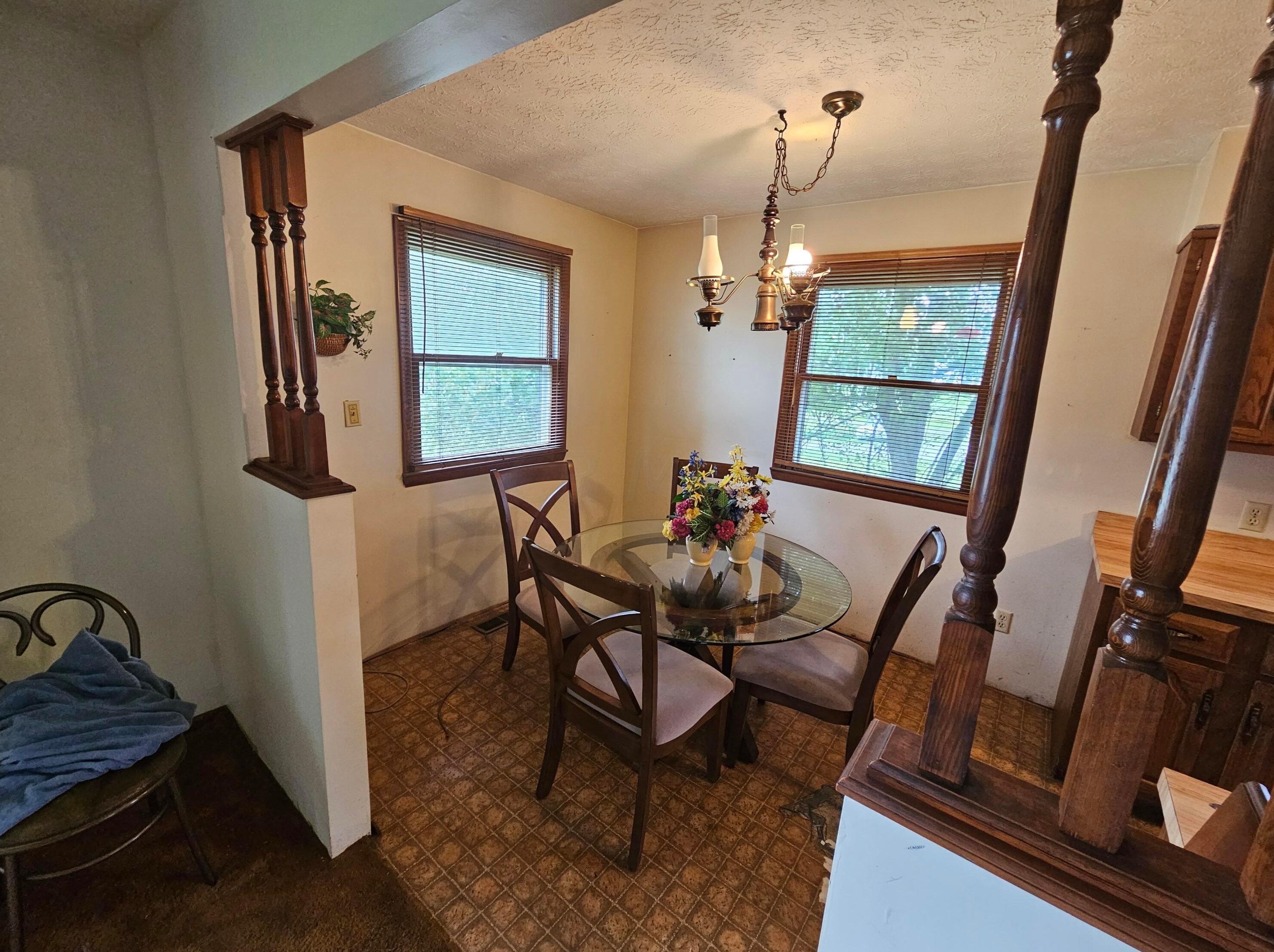 3548 Hamilton Rd, Columbus OH 43213-1307 exterior