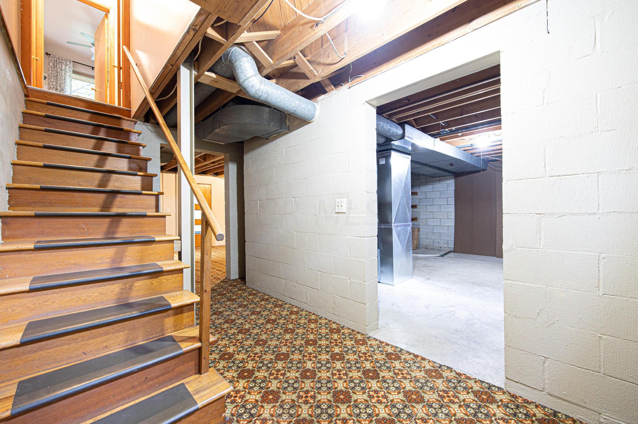 400 Schreyer Pl, Columbus OH 43214-2213 exterior