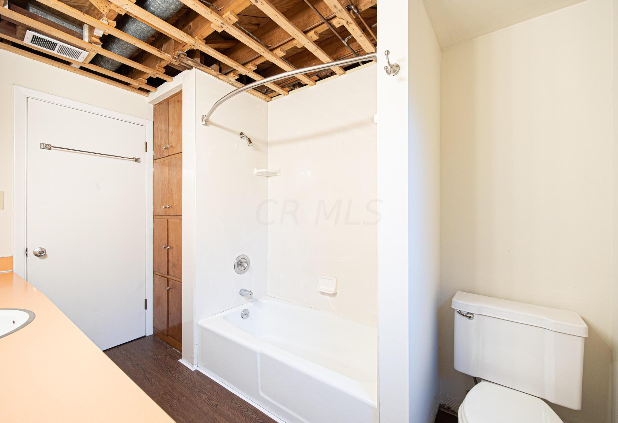 400 Schreyer Pl, Columbus OH 43214-2213 exterior