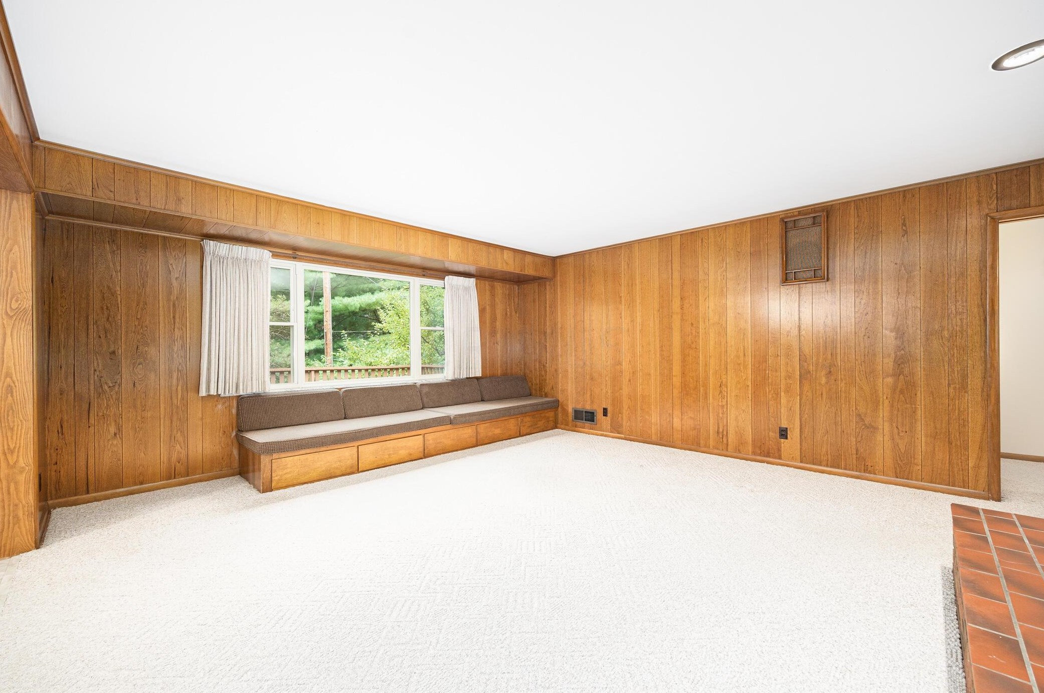 400 Schreyer Pl, Columbus OH 43214-2213 exterior