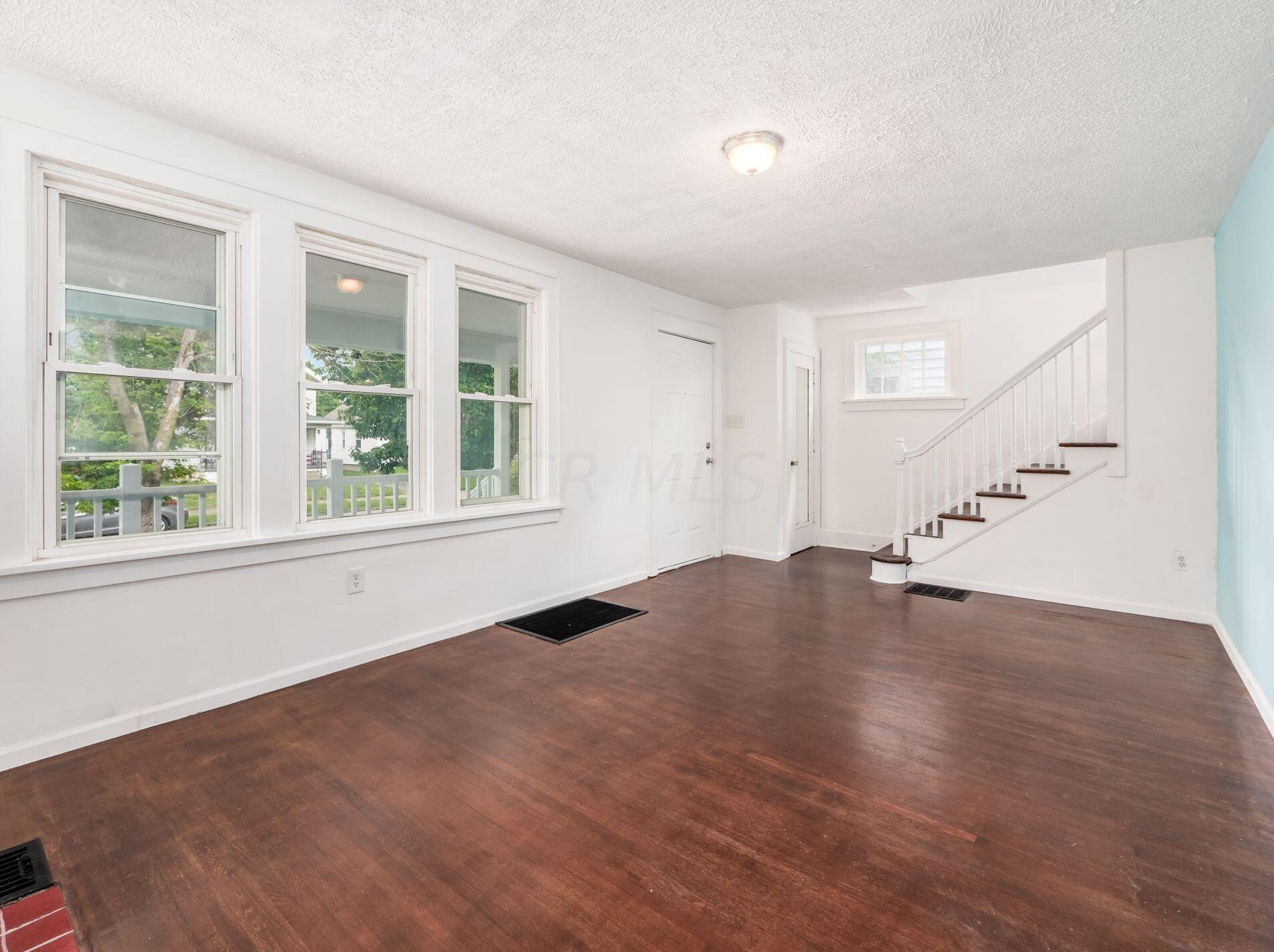 446 Larcomb Ave, Columbus OH 43223-1836 exterior