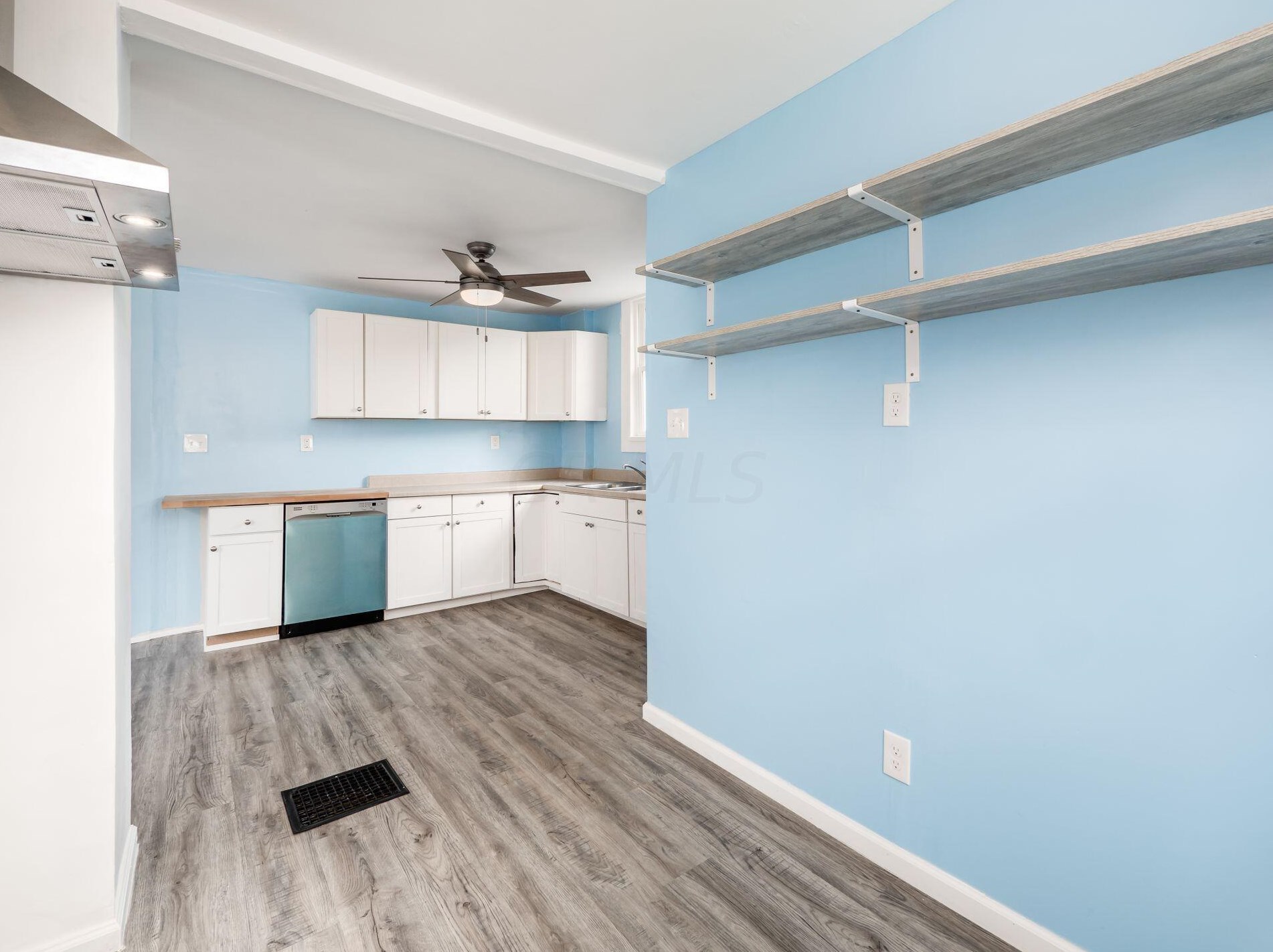 446 Larcomb Ave, Columbus OH 43223-1836 exterior