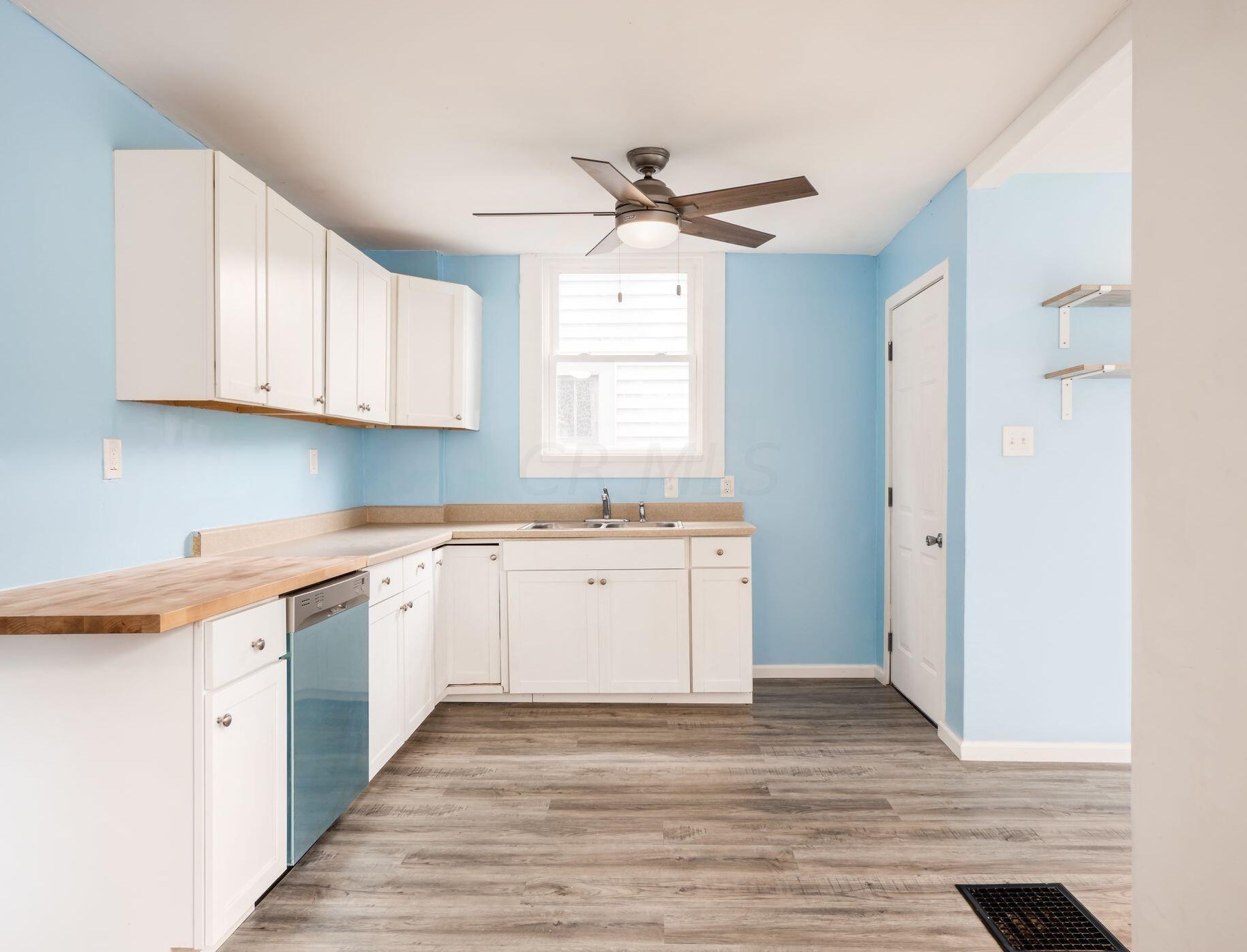 446 Larcomb Ave, Columbus OH 43223-1836 exterior