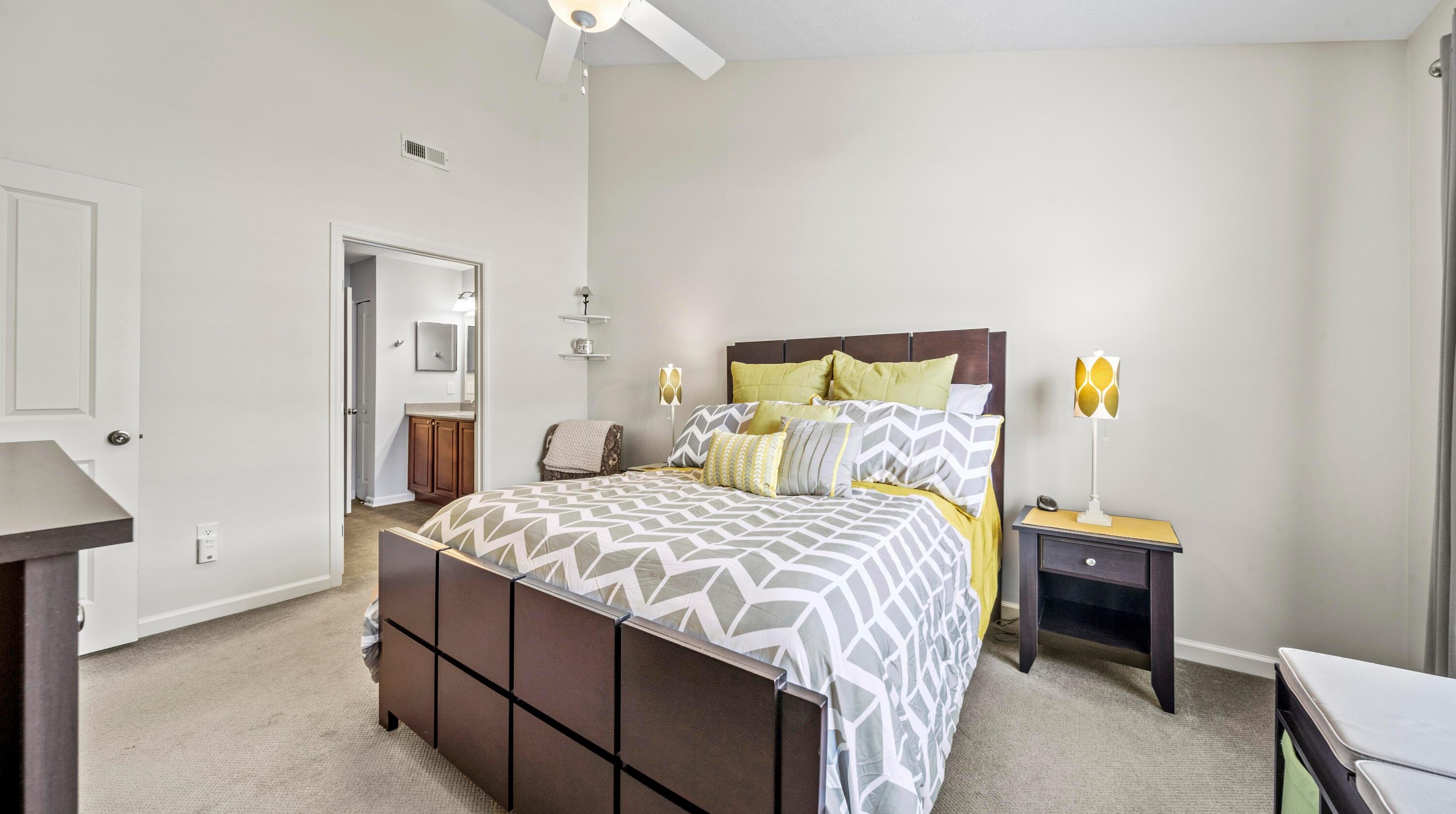 373 Cover Pl, Columbus OH 43235-6452 exterior