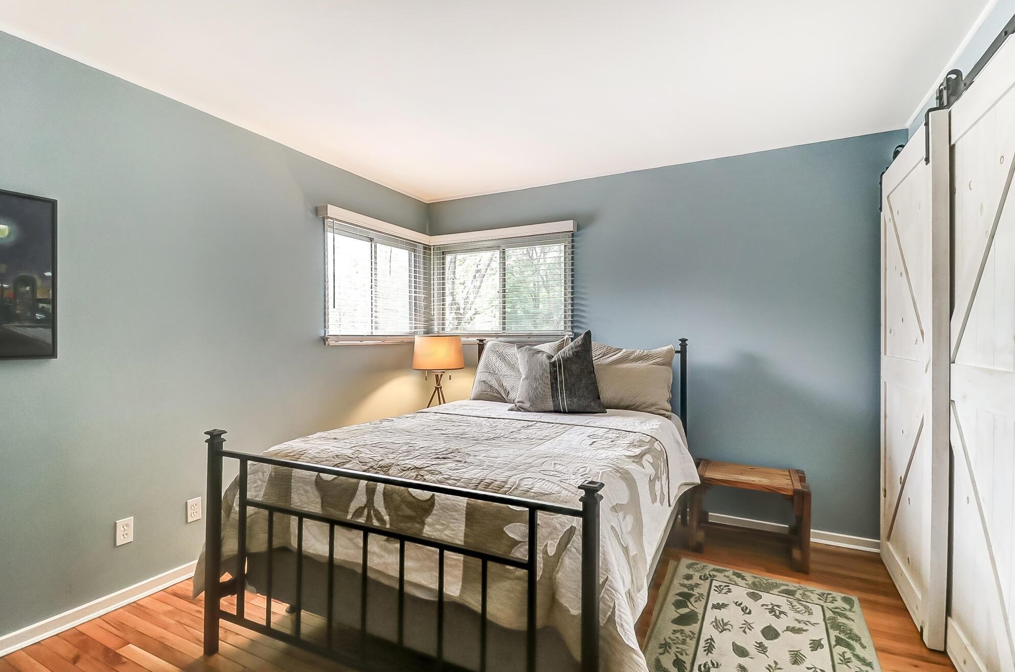 881 Bricker Blvd, Columbus OH 43221-1679 exterior