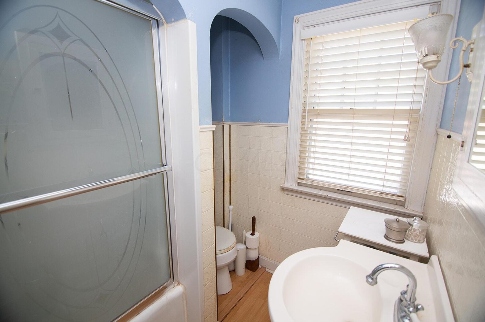 941 Westphal Ave, Columbus OH 43213-2844 exterior