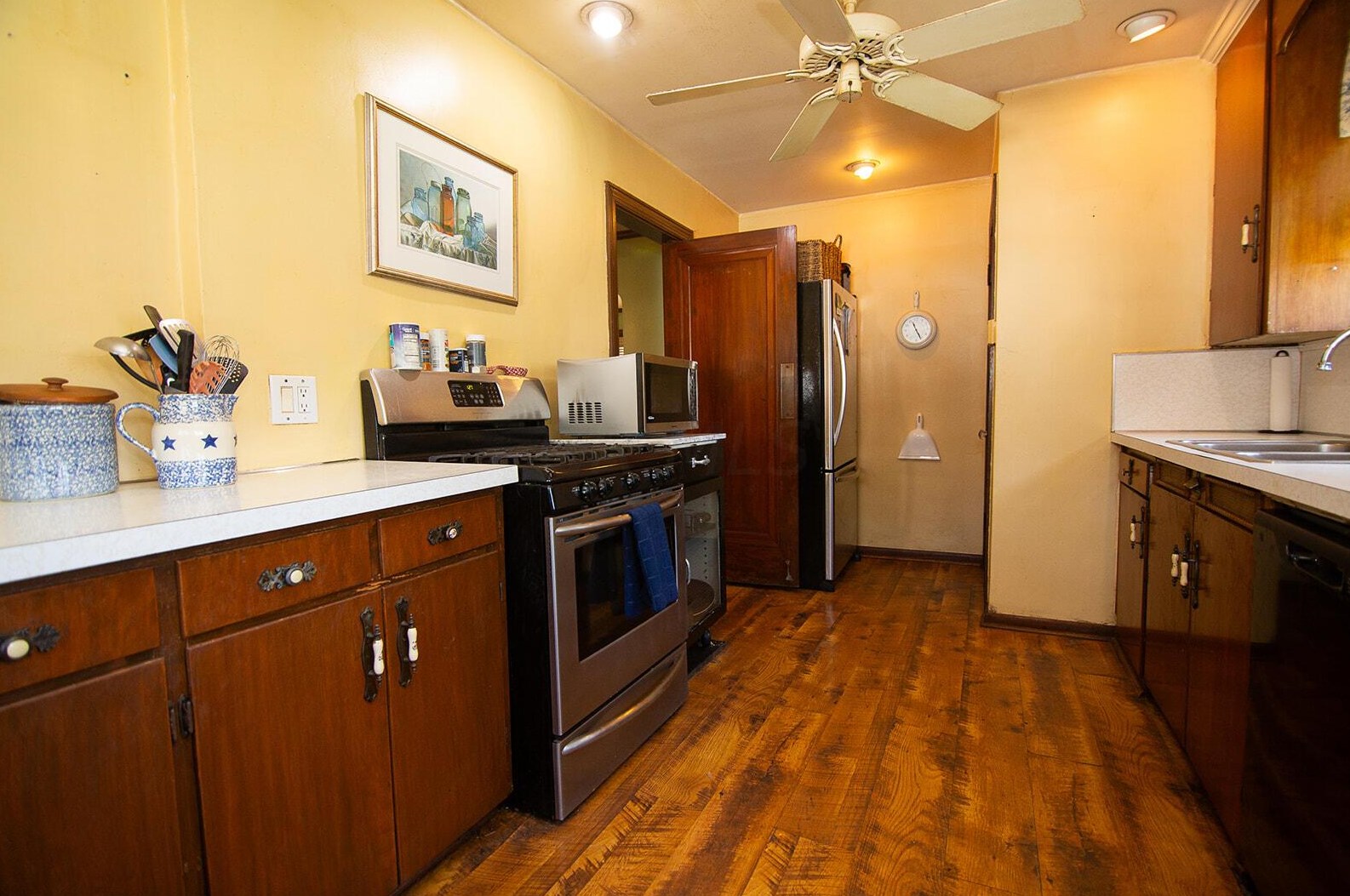 941 Westphal Ave, Columbus OH 43213-2844 exterior