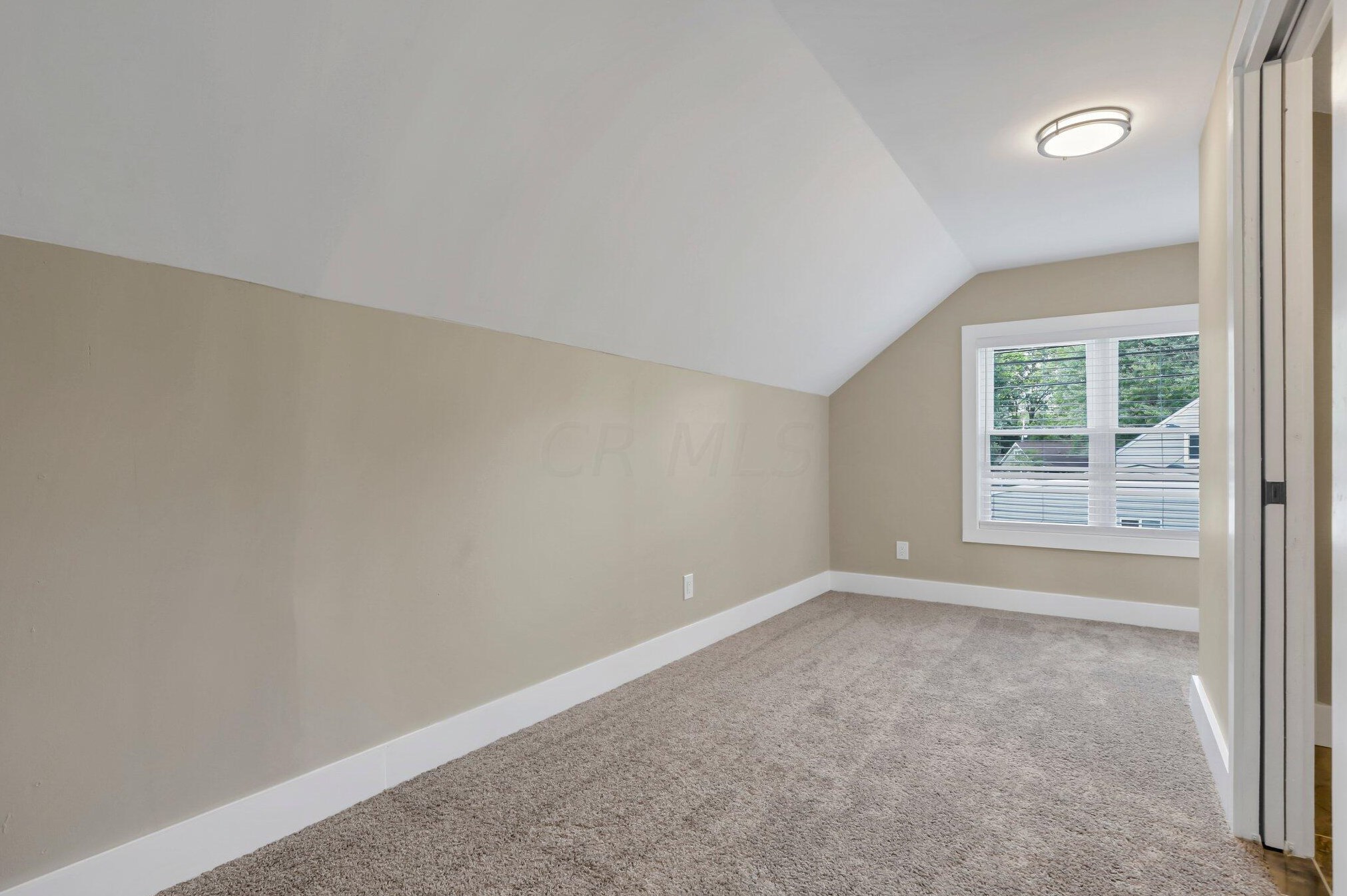 792 Exeter Rd, Columbus OH 43213-2423 exterior