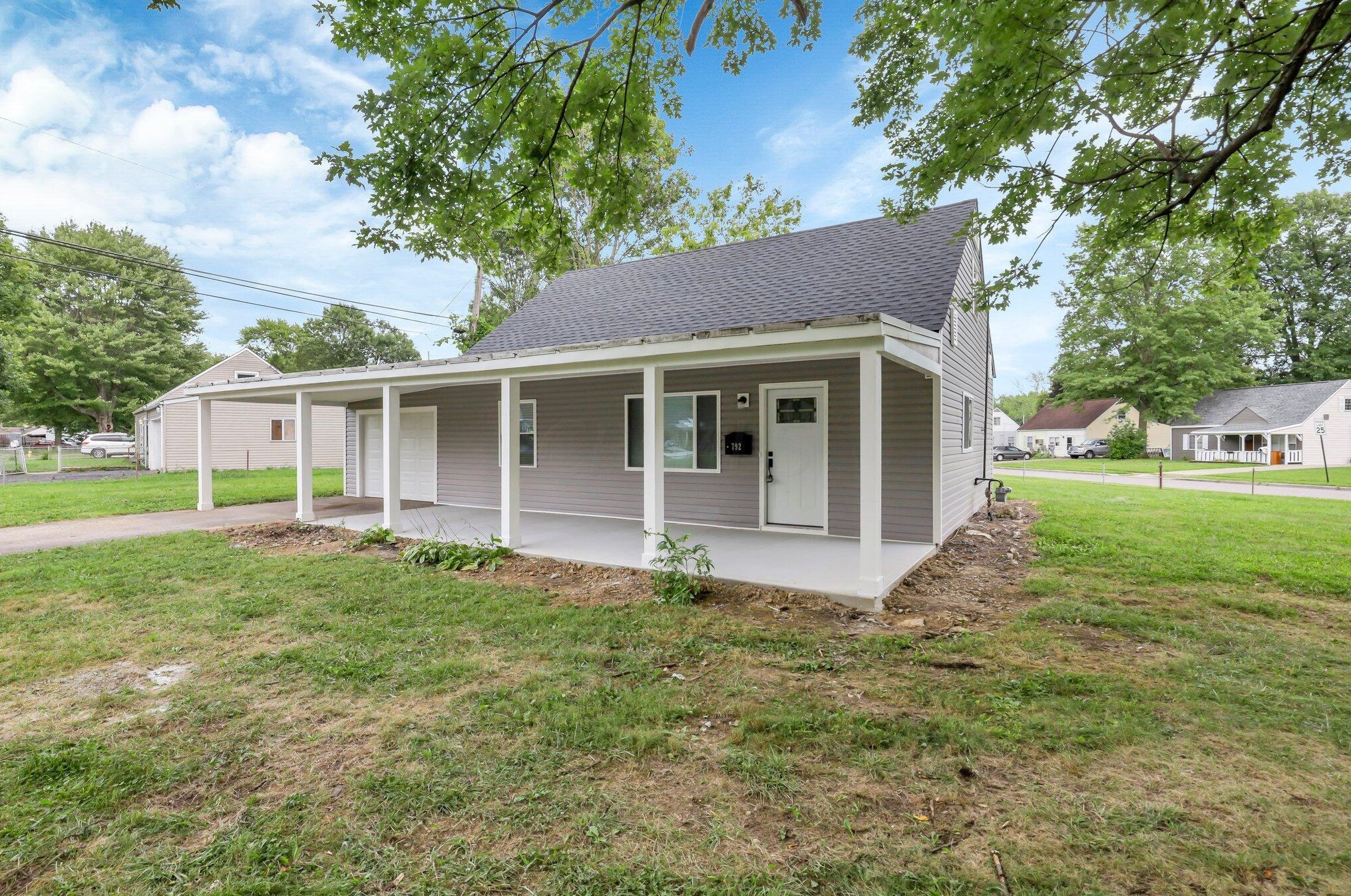 792 Exeter Rd, Columbus OH 43213-2423 exterior