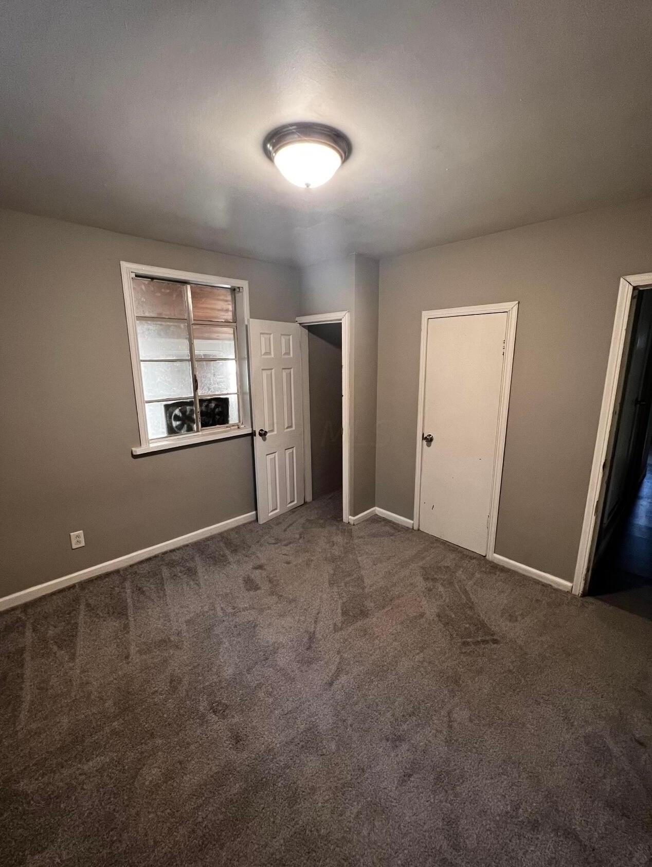 2499 Howey Rd, Columbus OH 43211-1218 exterior