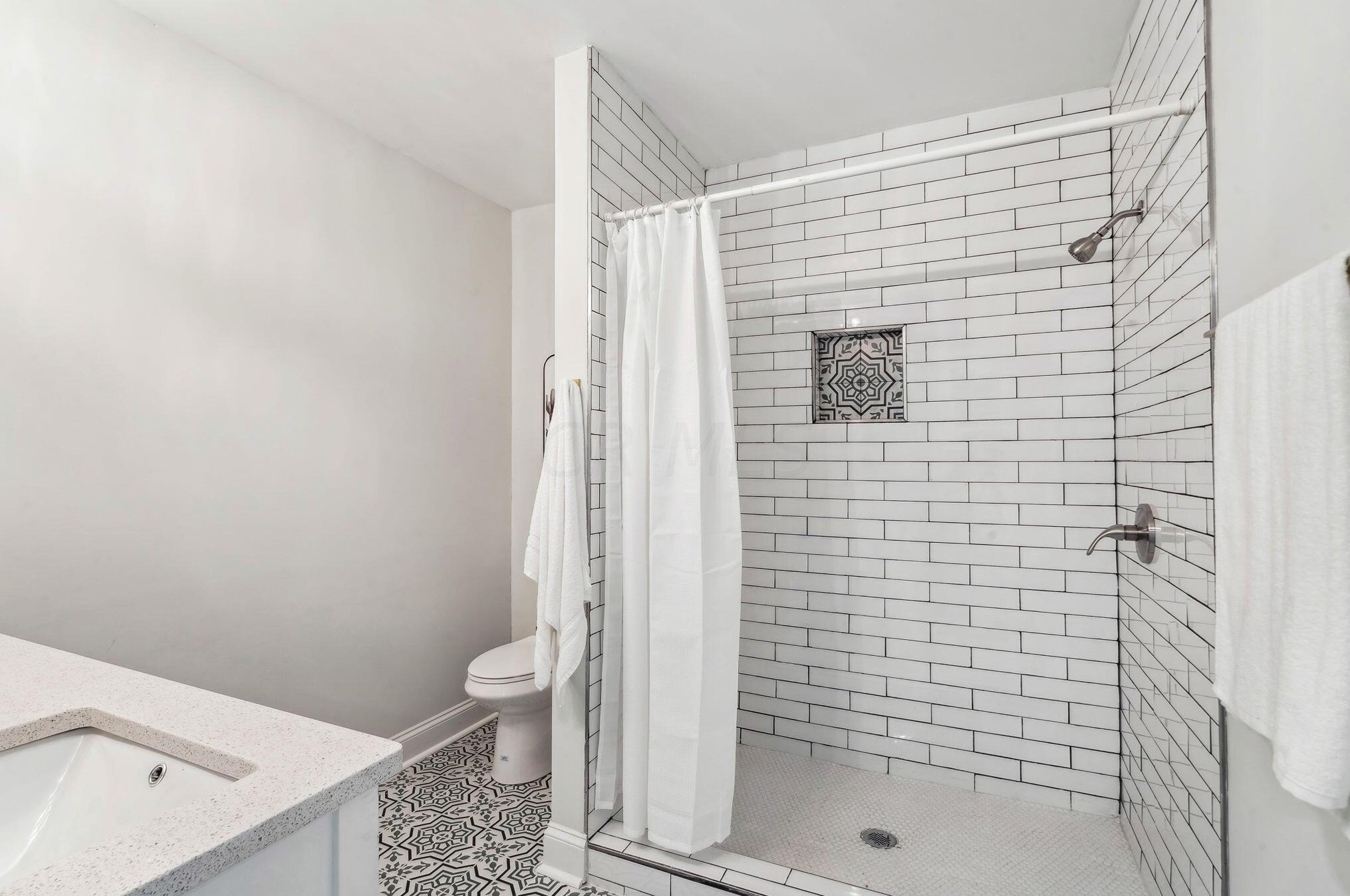 974 Heyl Ave, Columbus OH  43206-2490 exterior