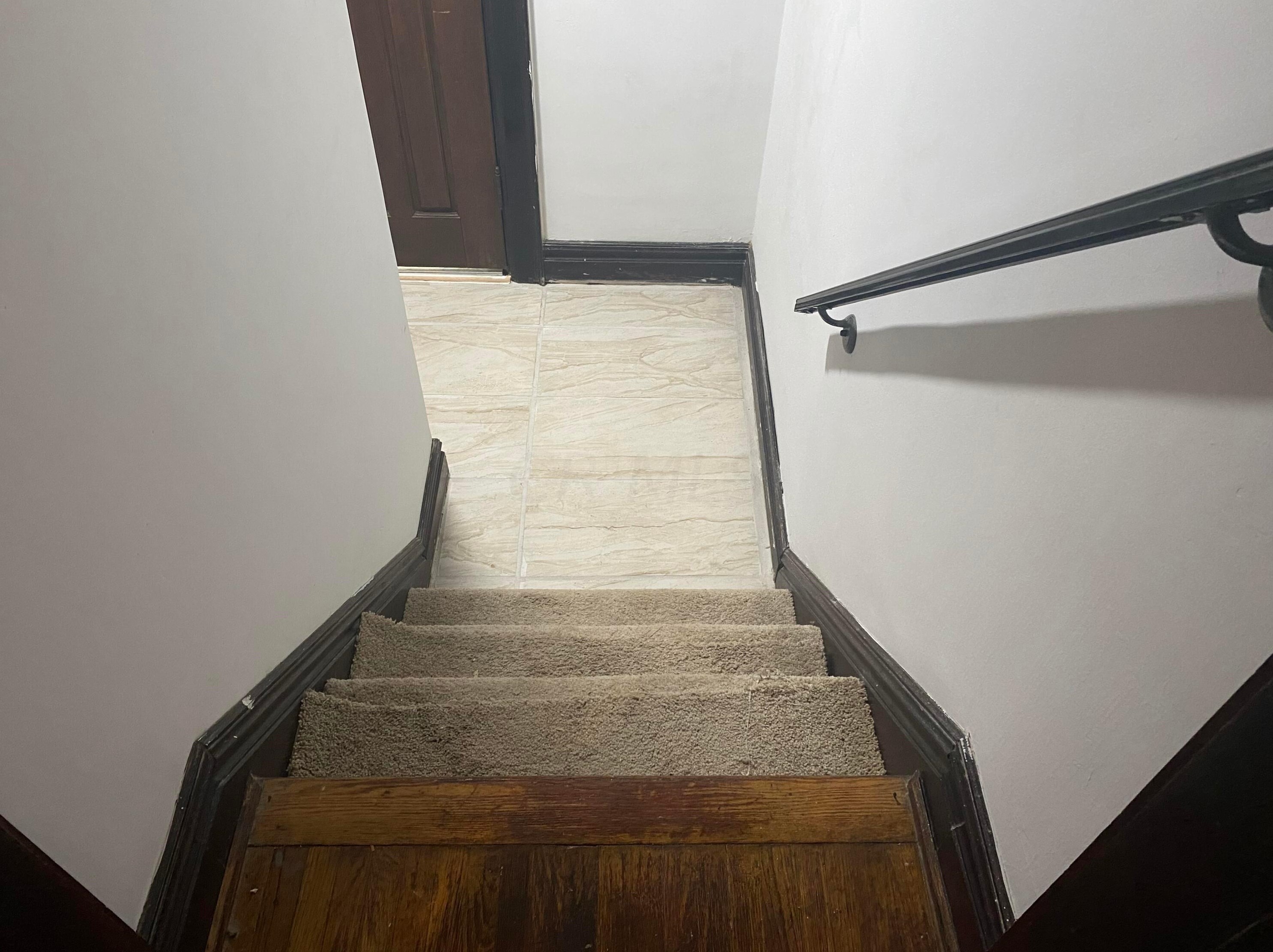 1696 Melrose Ave, Columbus OH  43224-4339 exterior