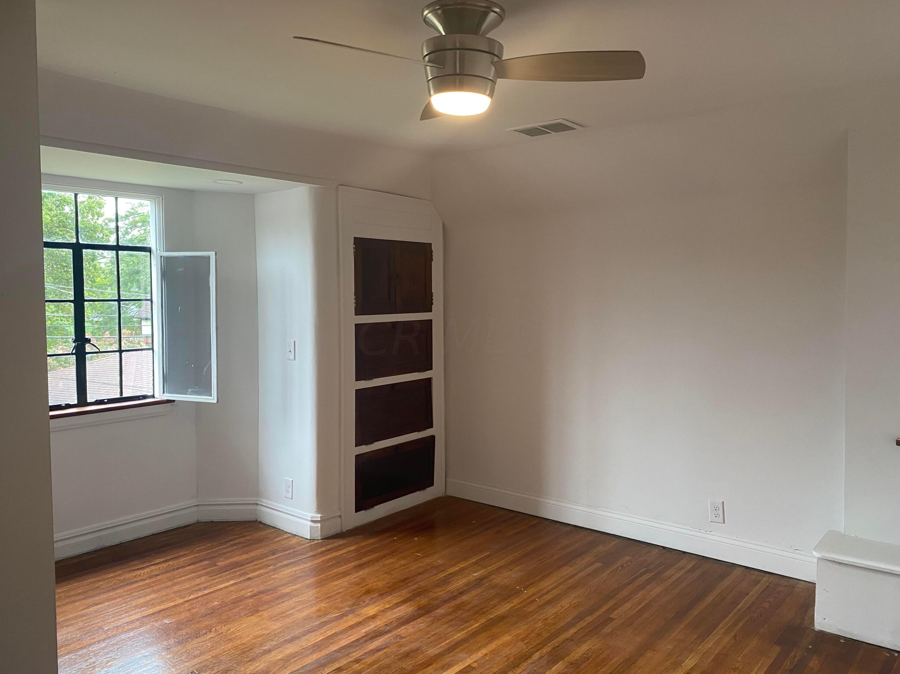 1696 Melrose Ave, Columbus OH  43224-4339 exterior