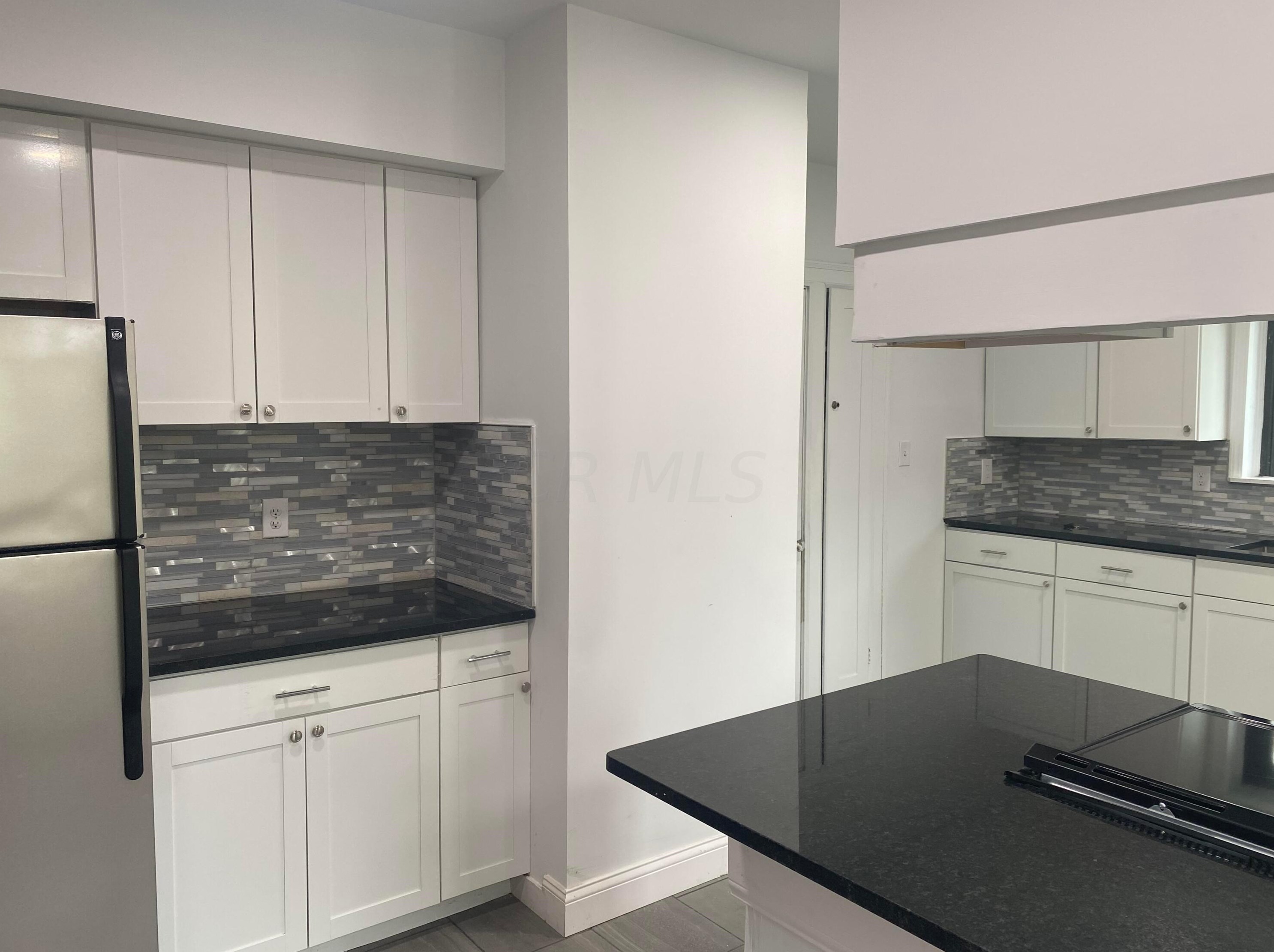 1696 Melrose Ave, Columbus OH  43224-4339 exterior