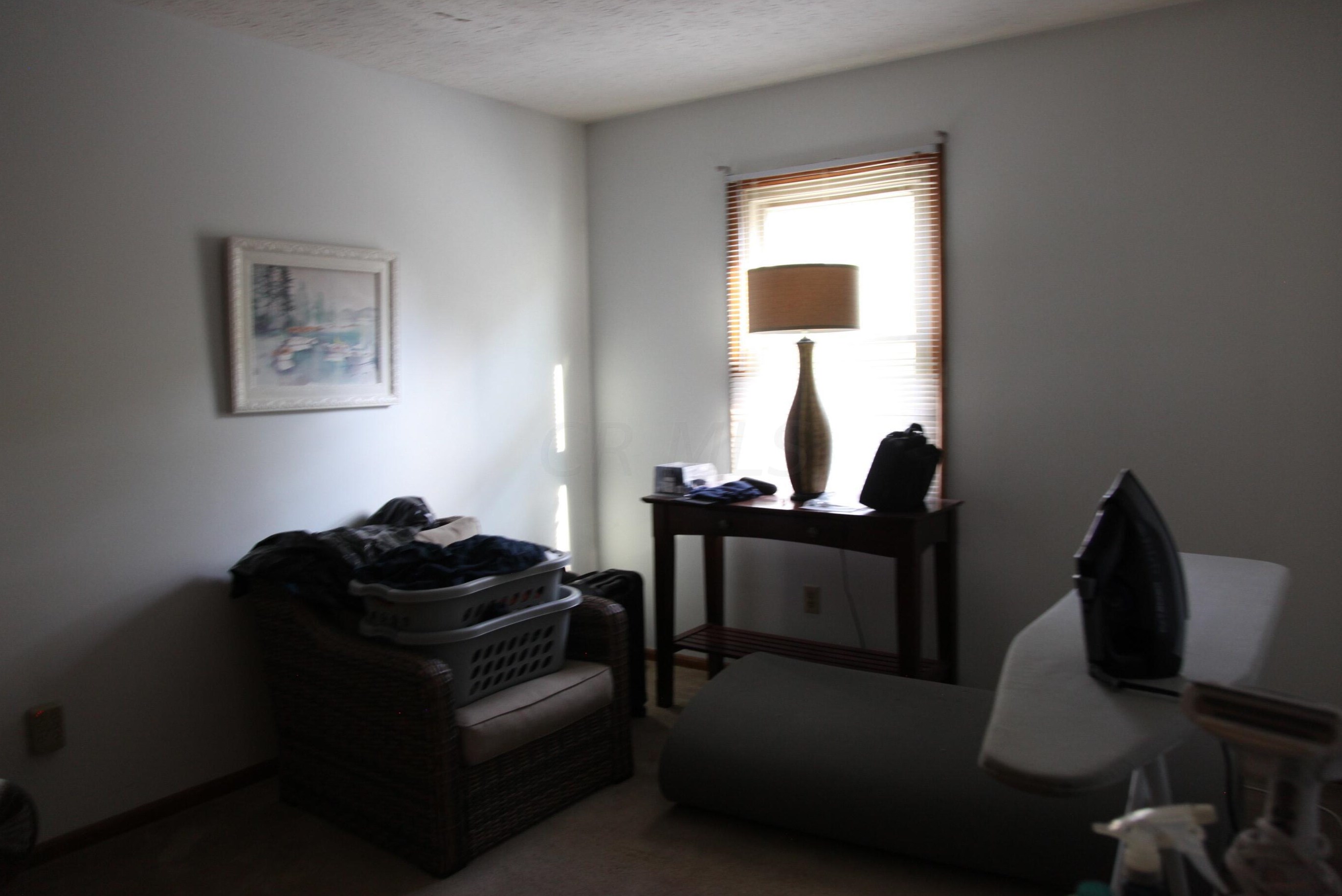 1814 Hightower Dr, Columbus OH 43235-1945 exterior