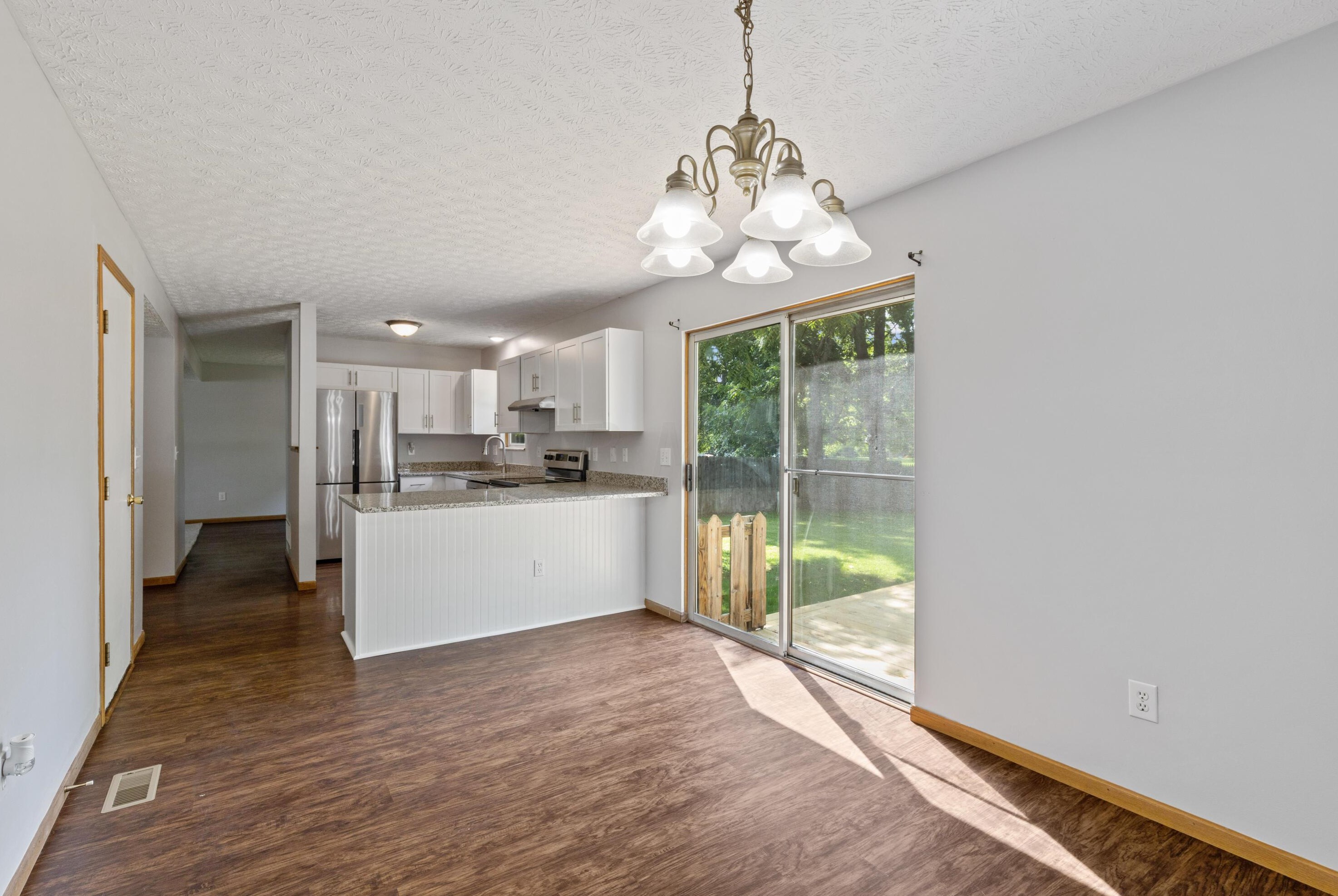 4641 Stratford Ln, Columbus OH exterior