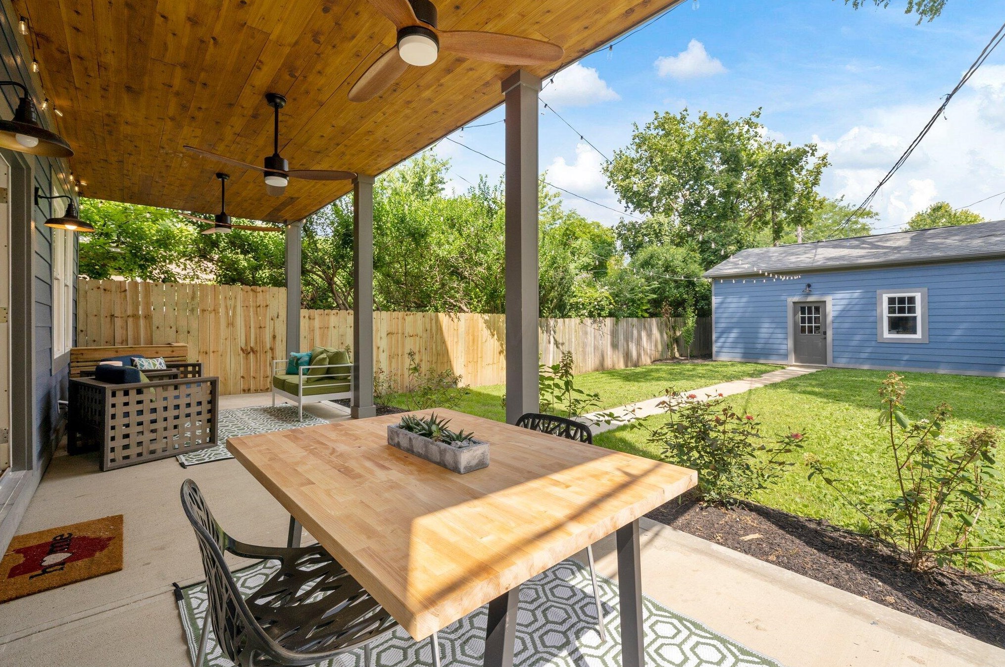 440 Deshler Ave, Columbus OH  43206-2717 exterior