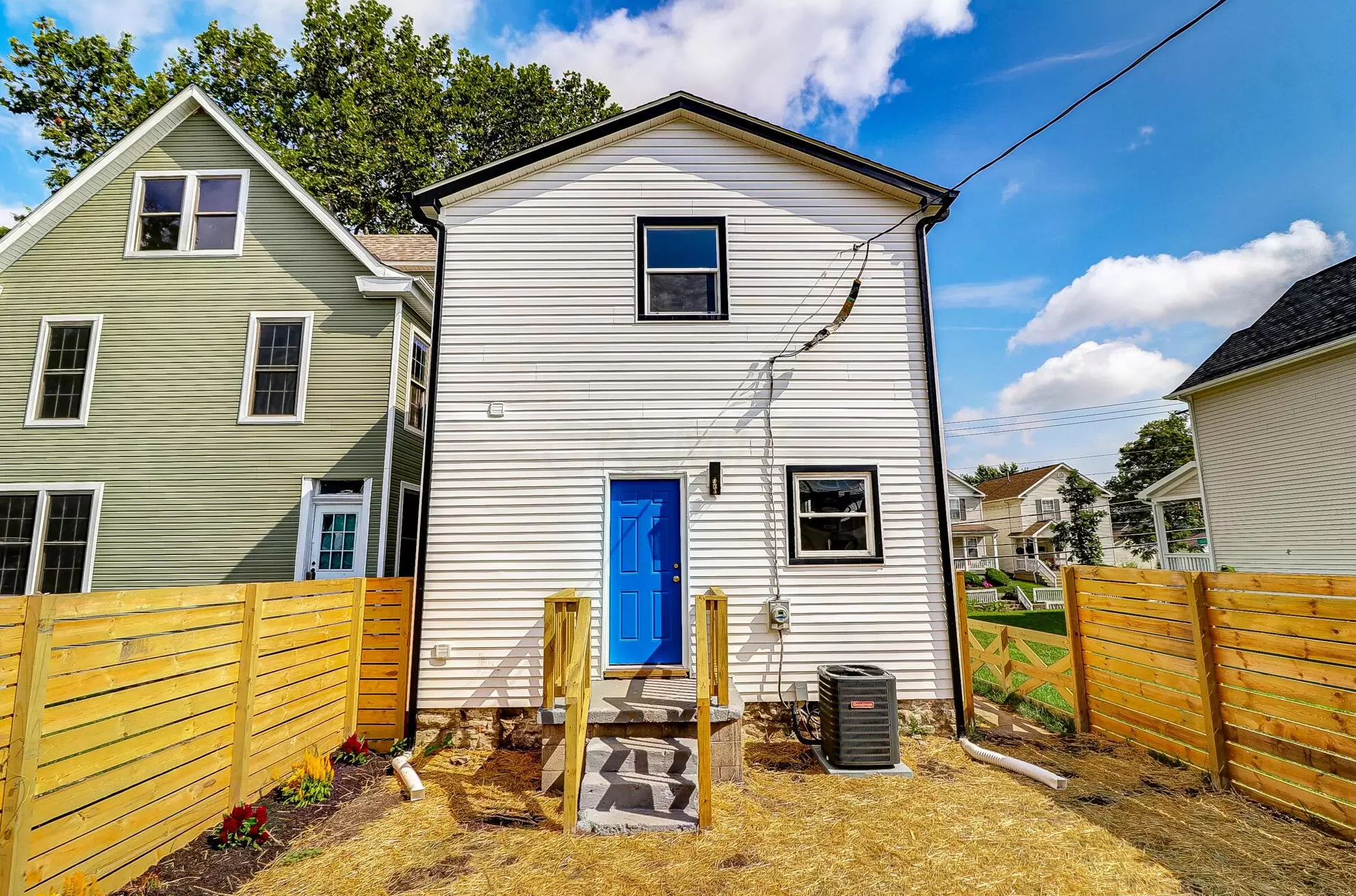 467 2 Ave, Columbus OH 43201-3651 exterior