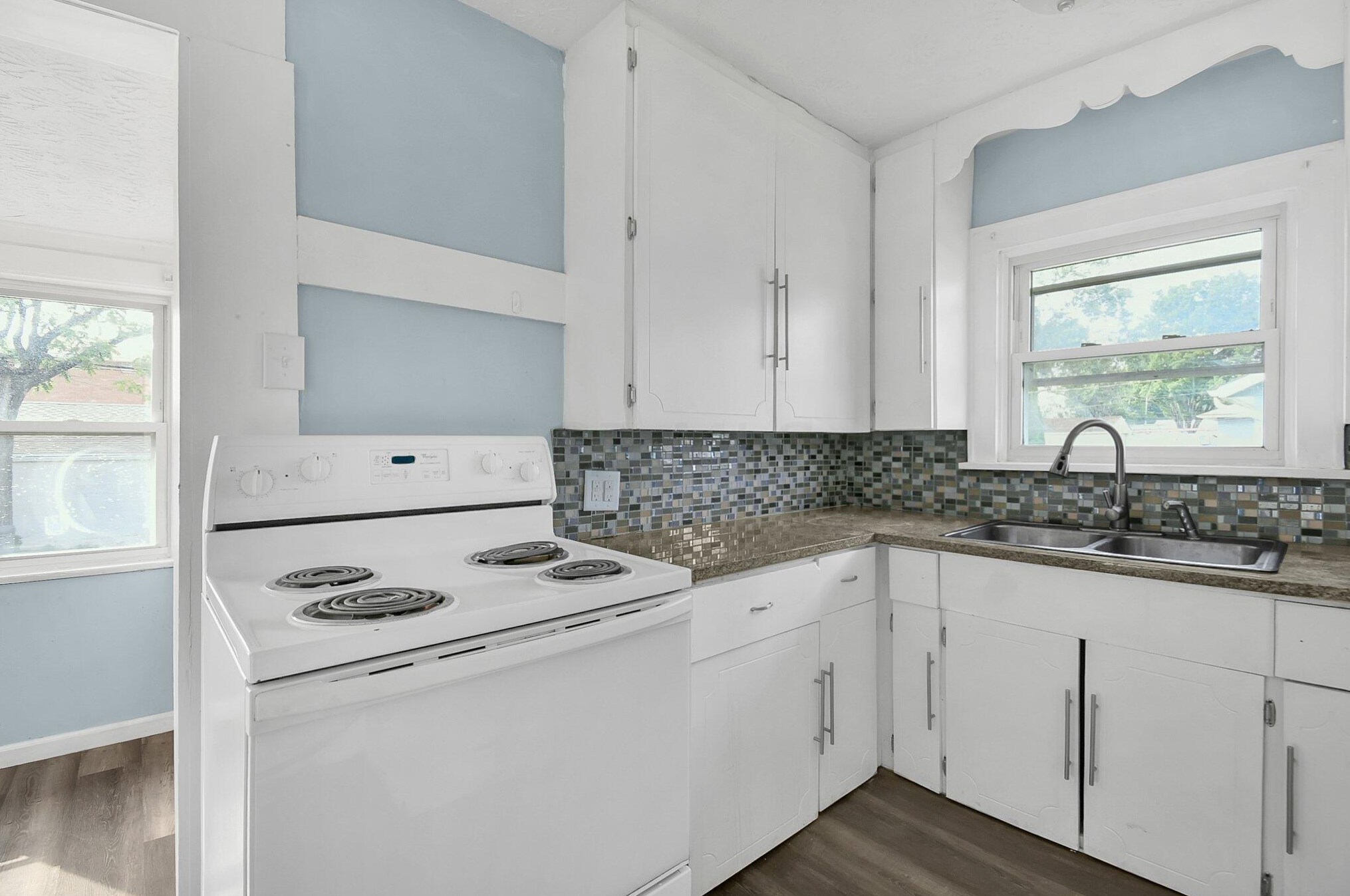 177 Lennox Ave, Columbus OH 43228-1132 exterior