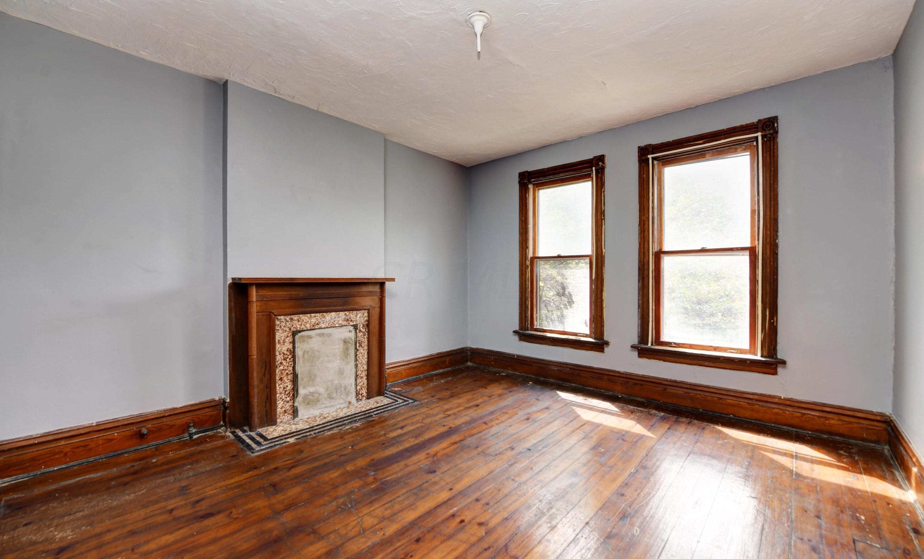 1032 Bryden Rd, Columbus OH 43205-1863 exterior