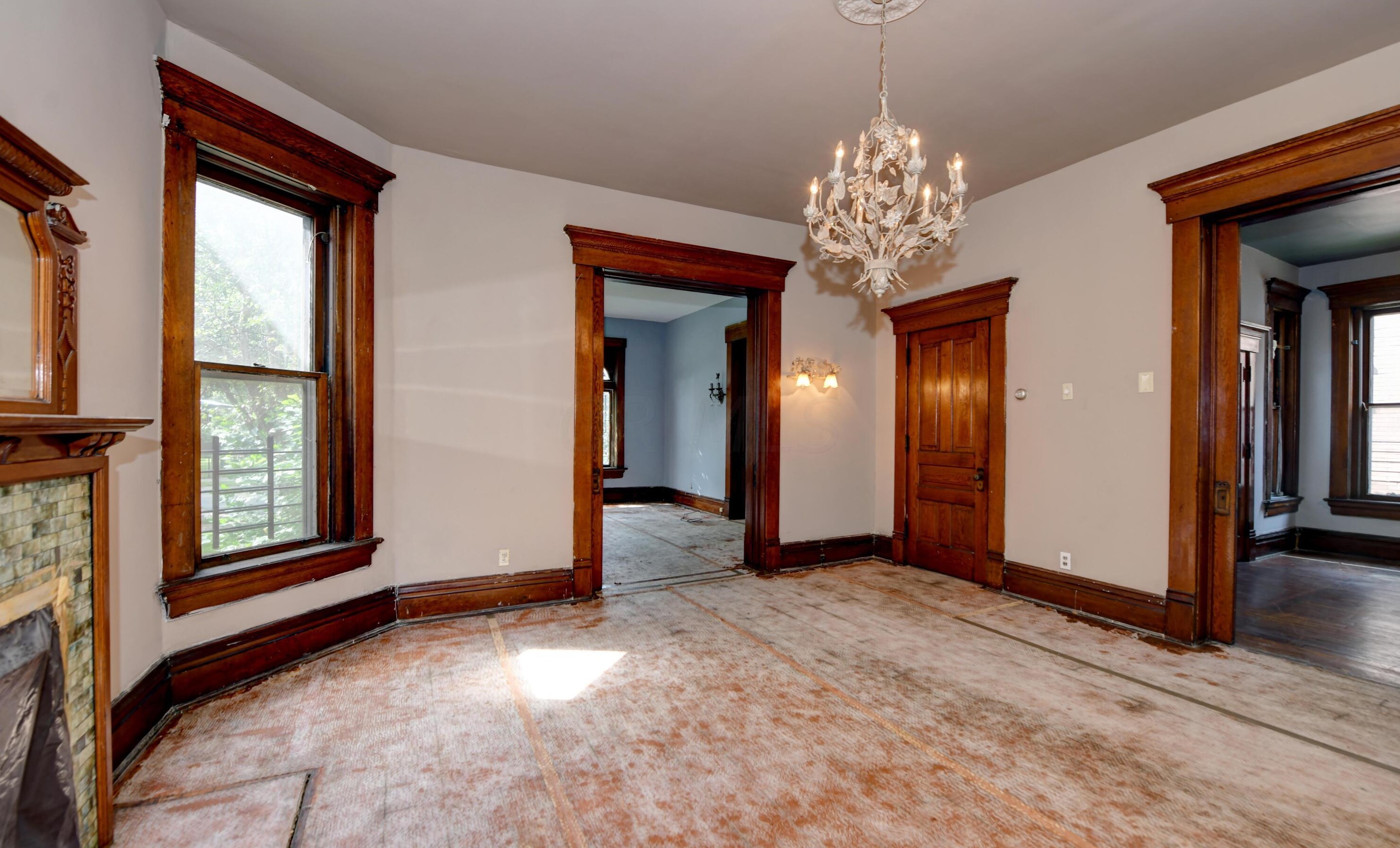 1032 Bryden Rd, Columbus OH 43205-1863 exterior