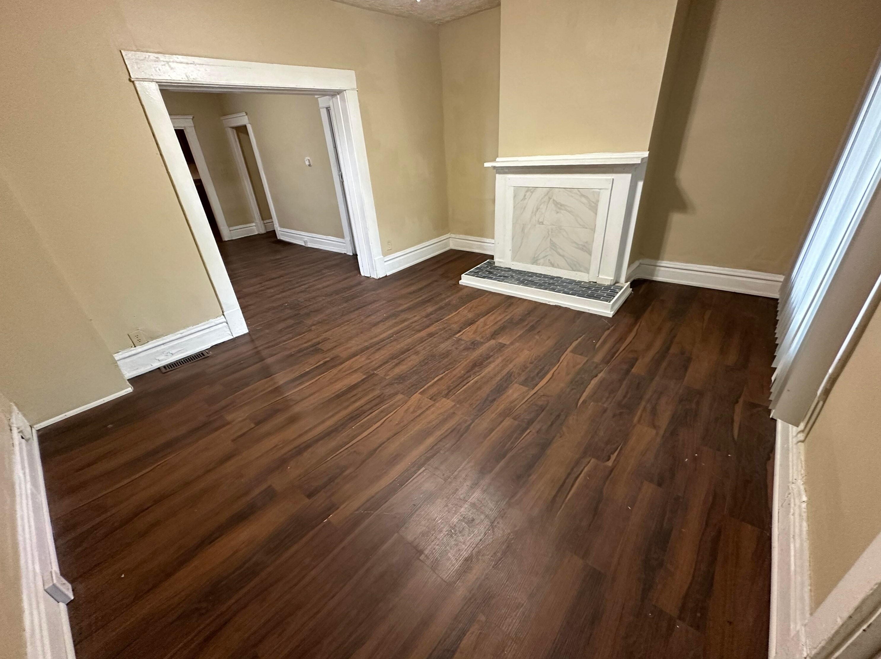 309 Whitethorne Ave, Columbus OH  43223-1173 exterior