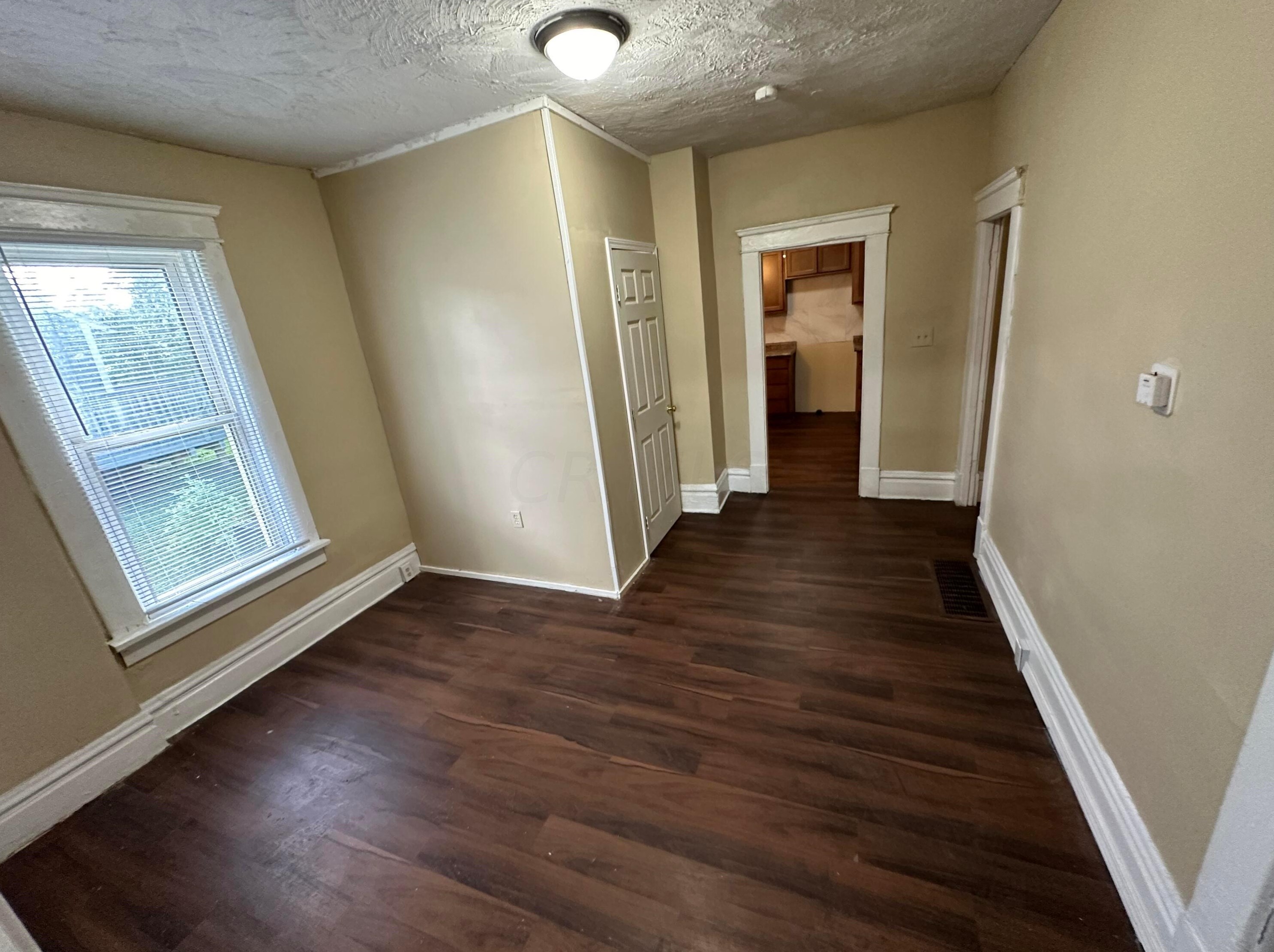 309 Whitethorne Ave, Columbus OH  43223-1173 exterior