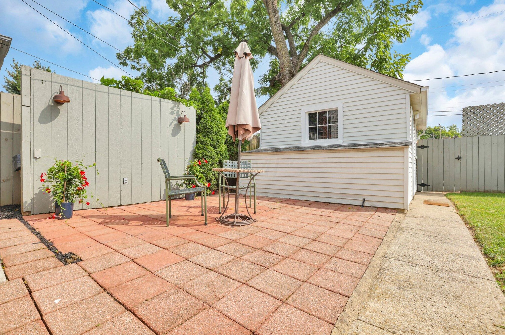 51 Frebis Ave, Columbus OH  43206-3613 exterior