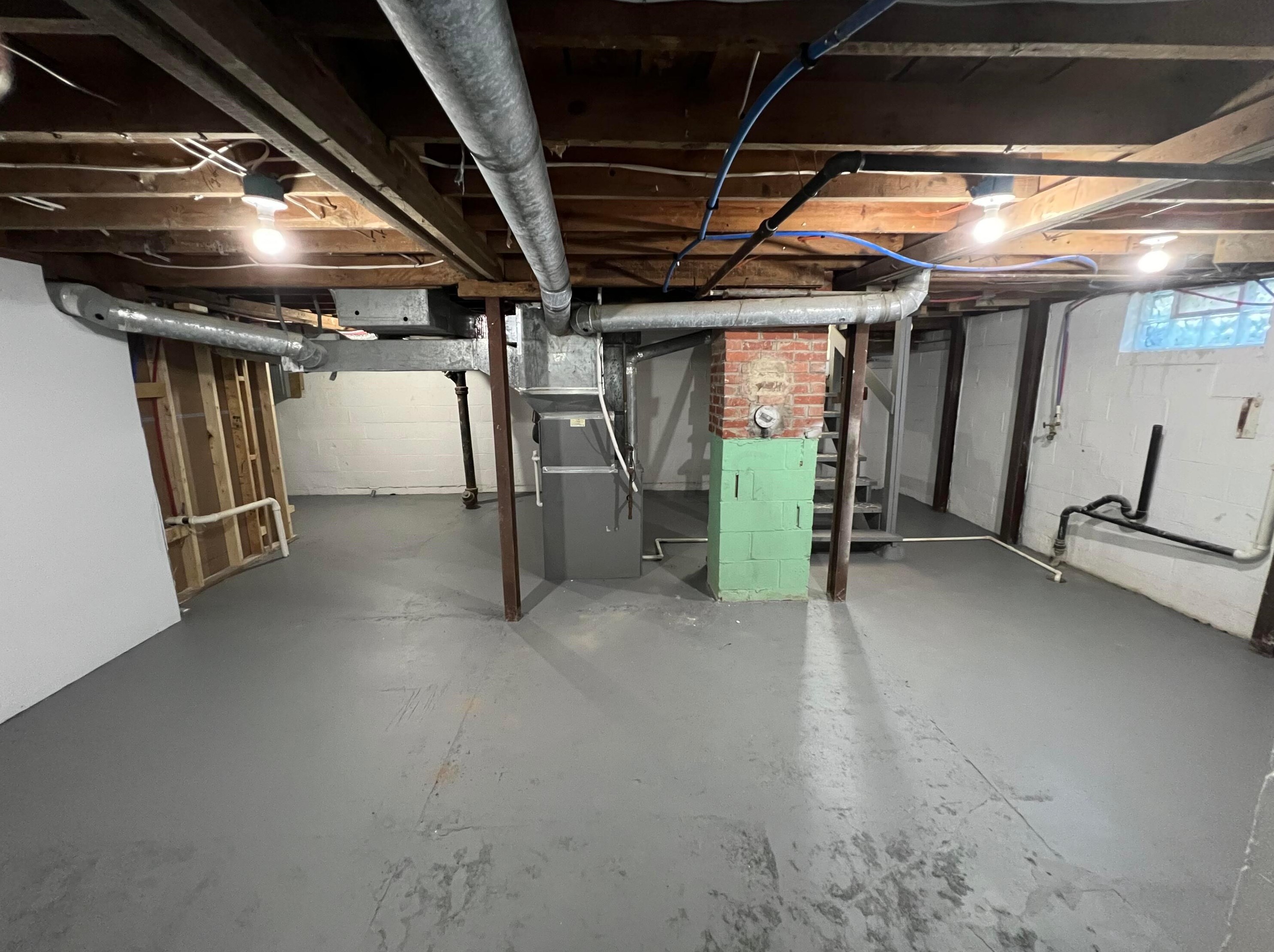 3012 Mcguffey Rd, Columbus OH  43224-4137 exterior